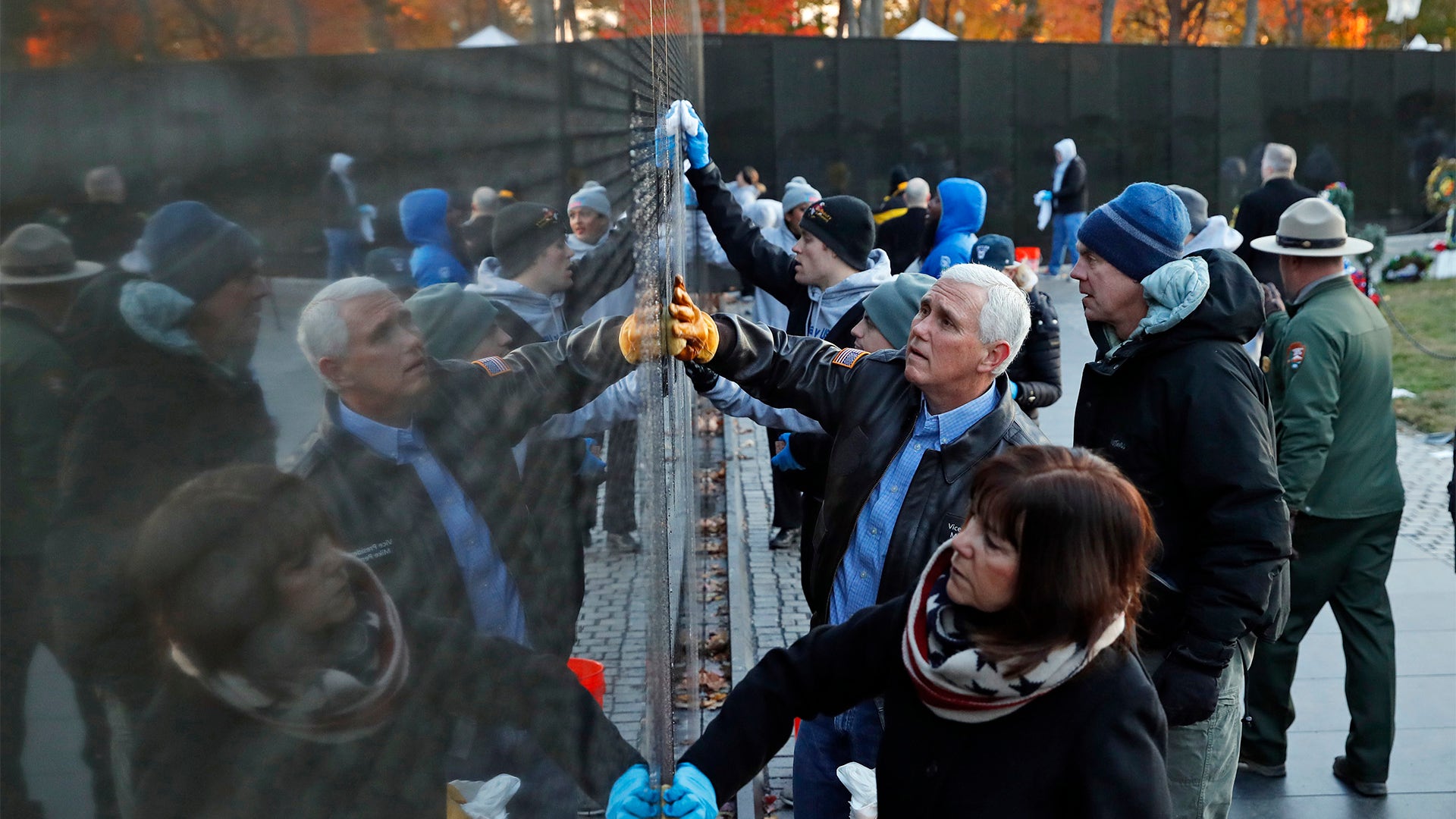VP Mike Pence and wife, Karen joined Interior Secretary Ryan Zinke to clean the wall at the Vietnam Veterans Memorial on Veterans Day.