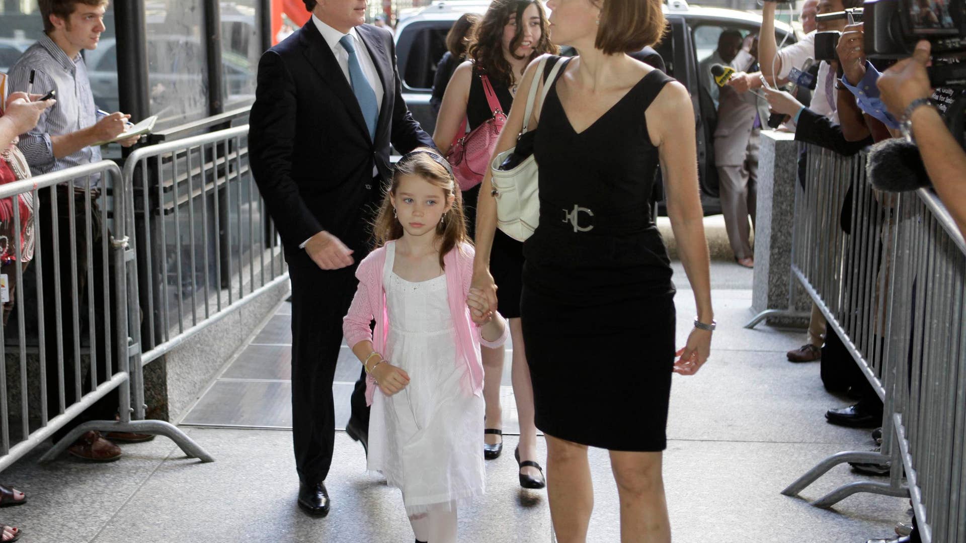 Blagojevich Family Arrives at Court