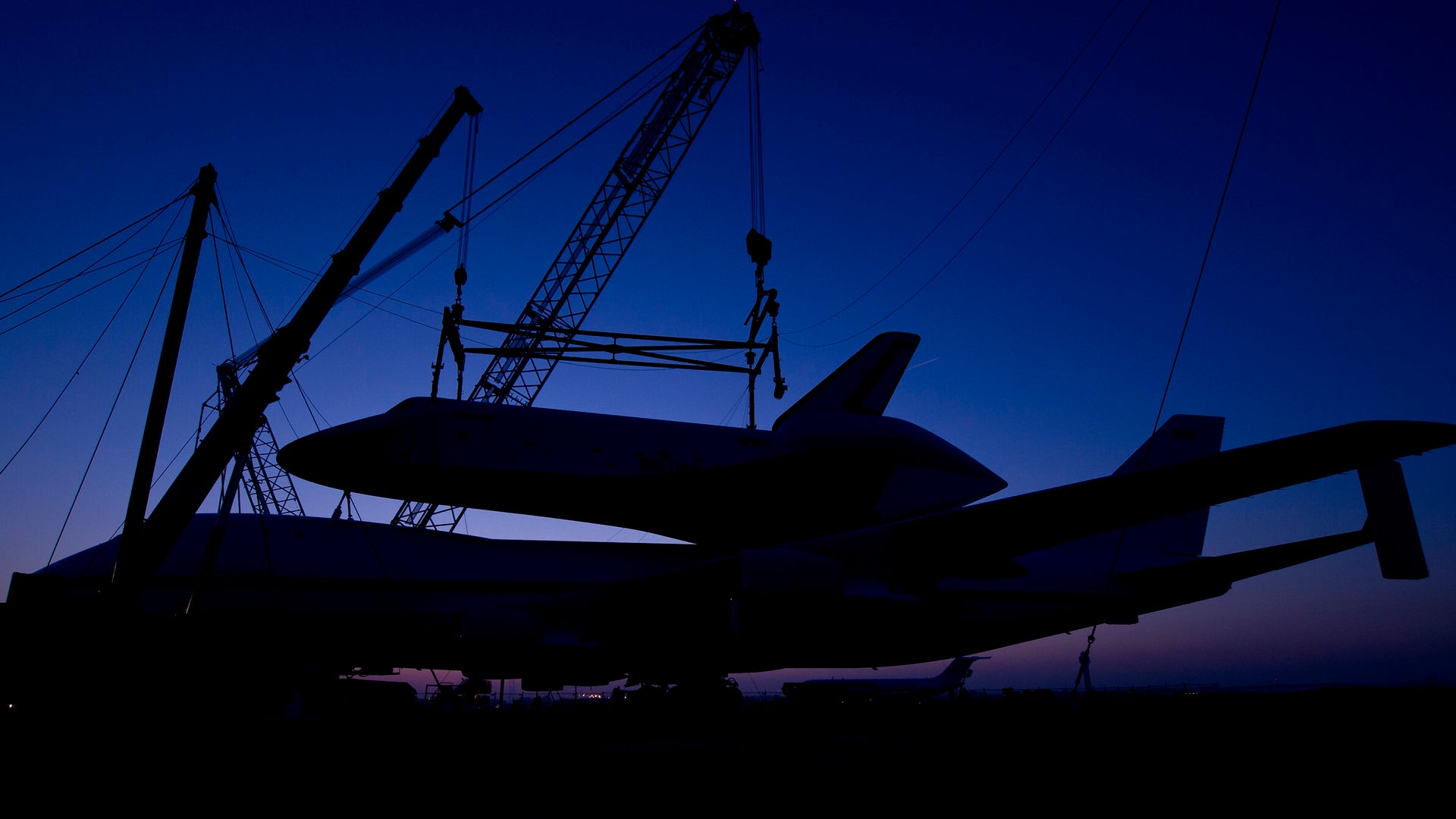 Shuttle_Enterprise_1977