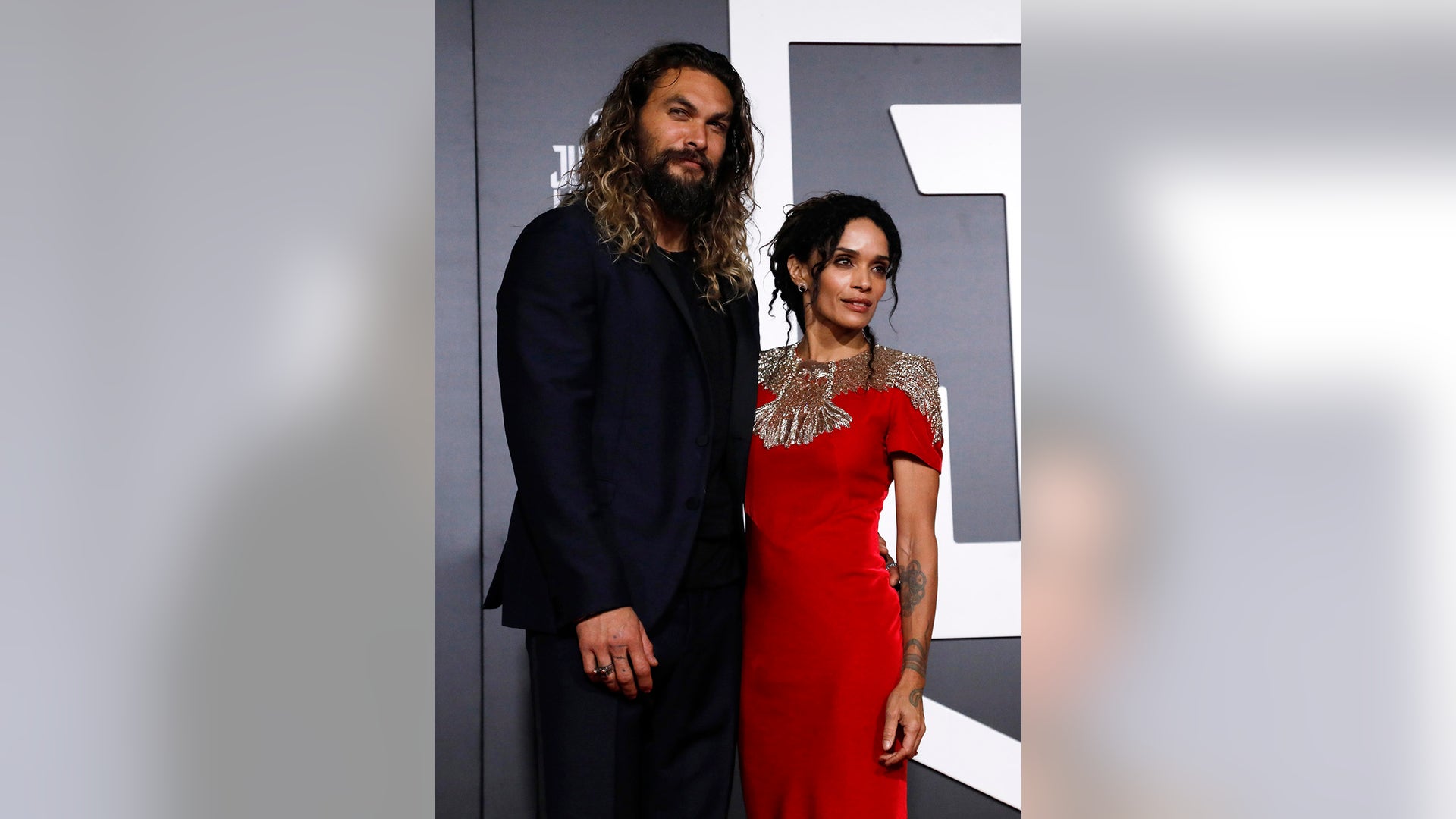 World Premiere of Warner Bros. Picturesâ Justice League â Arrivals â Los Angeles, California, U.S., 13/11/2017 - Actors Jason Momoa and Lisa Bonet. REUTERS/Mario Anzuoni - HP1EDBE0CXFPN
