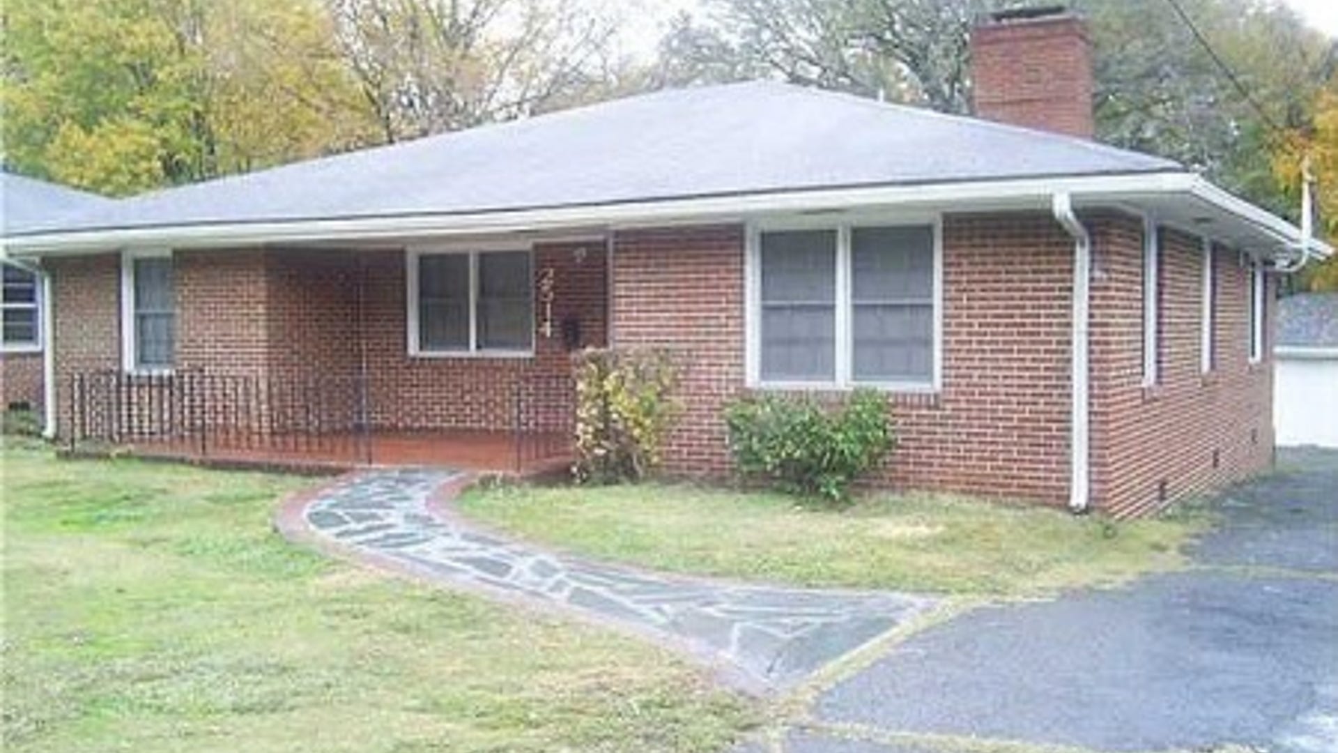 2514_Roxboro_St_Durham_NC_e1315348593609