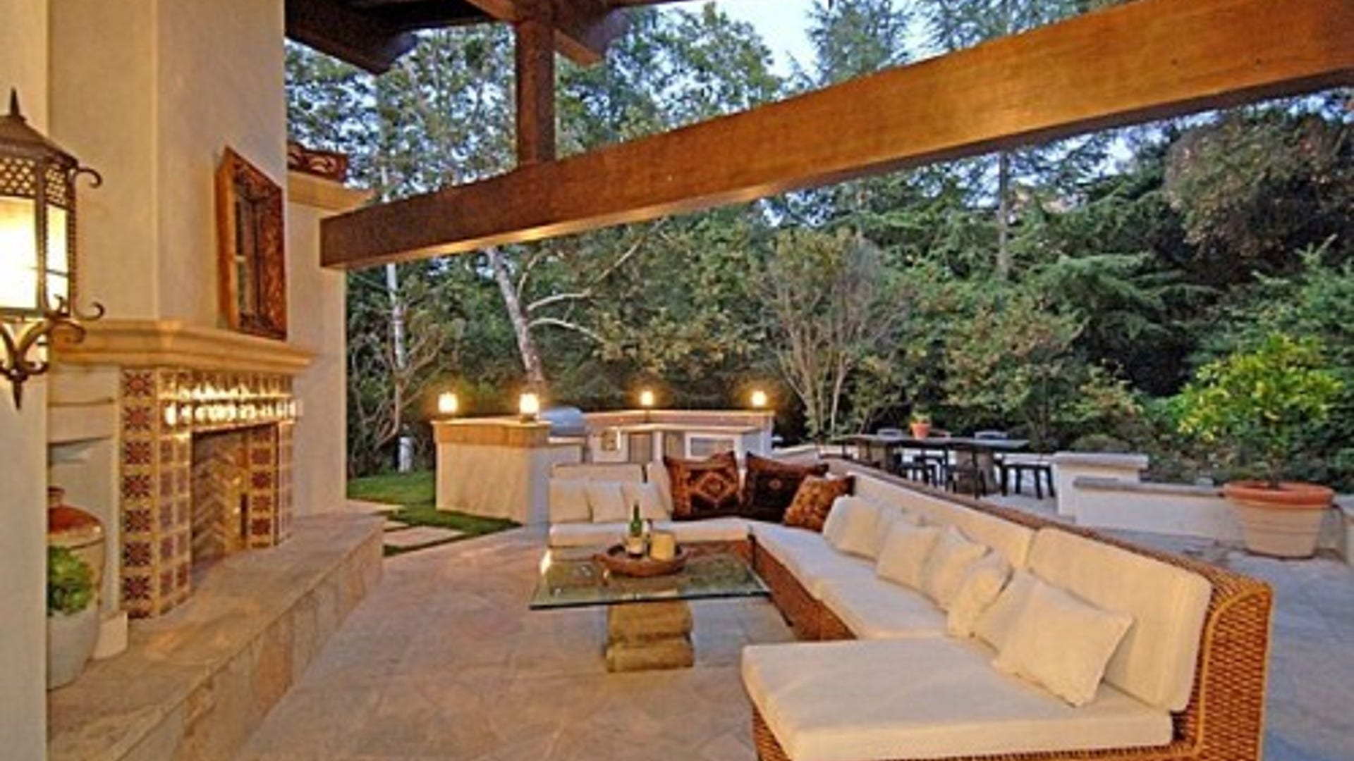 25919_dark_creek_rd_calabasas_ca_e1306270144101