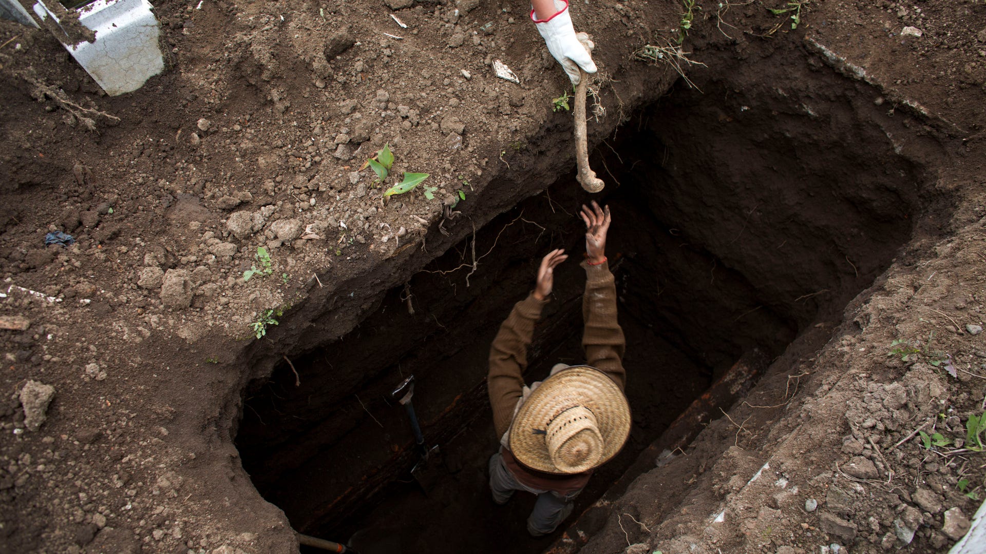 cemetery_overcrowding__5_