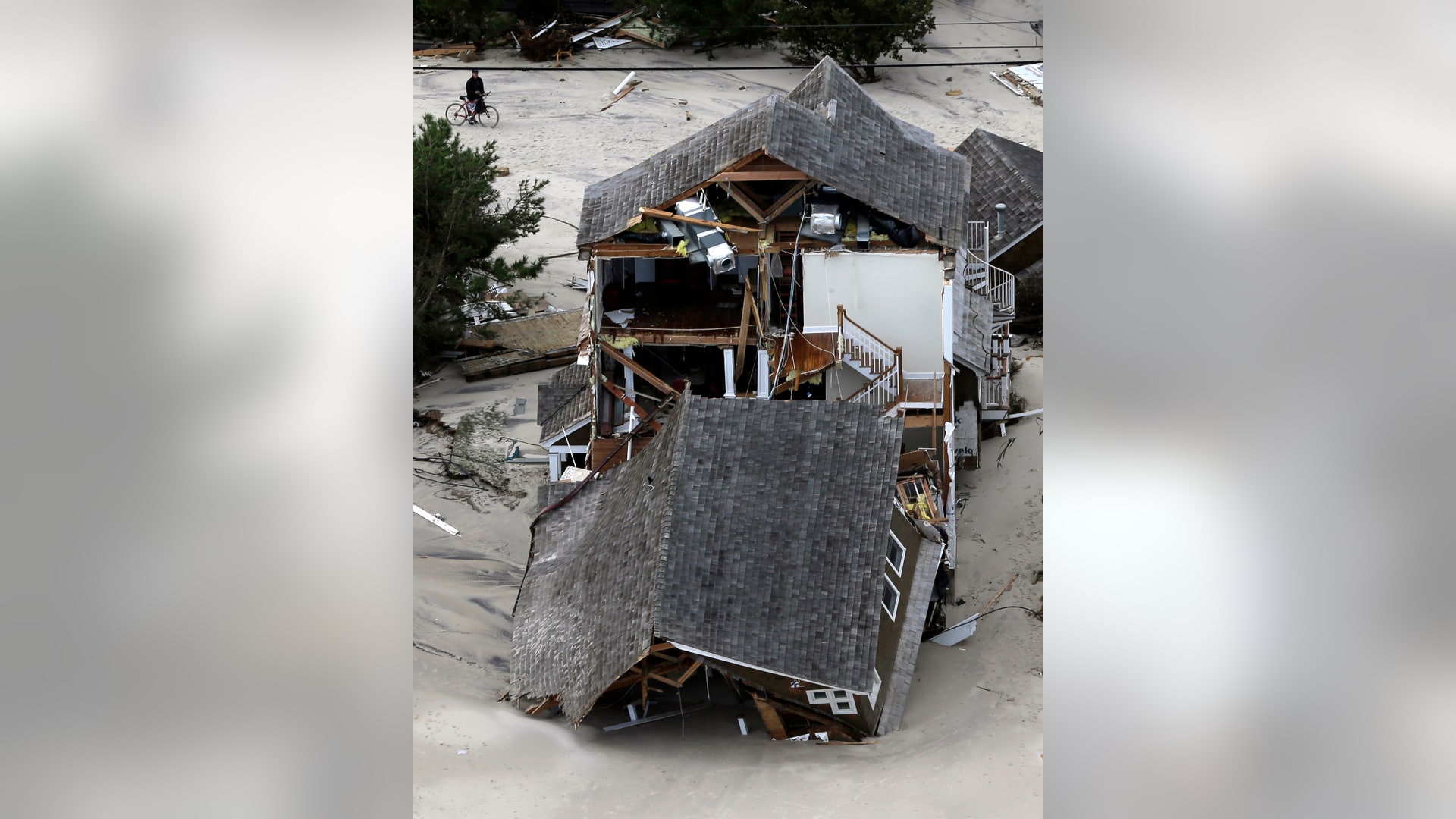 Superstorm_Sandy_Carr_54_