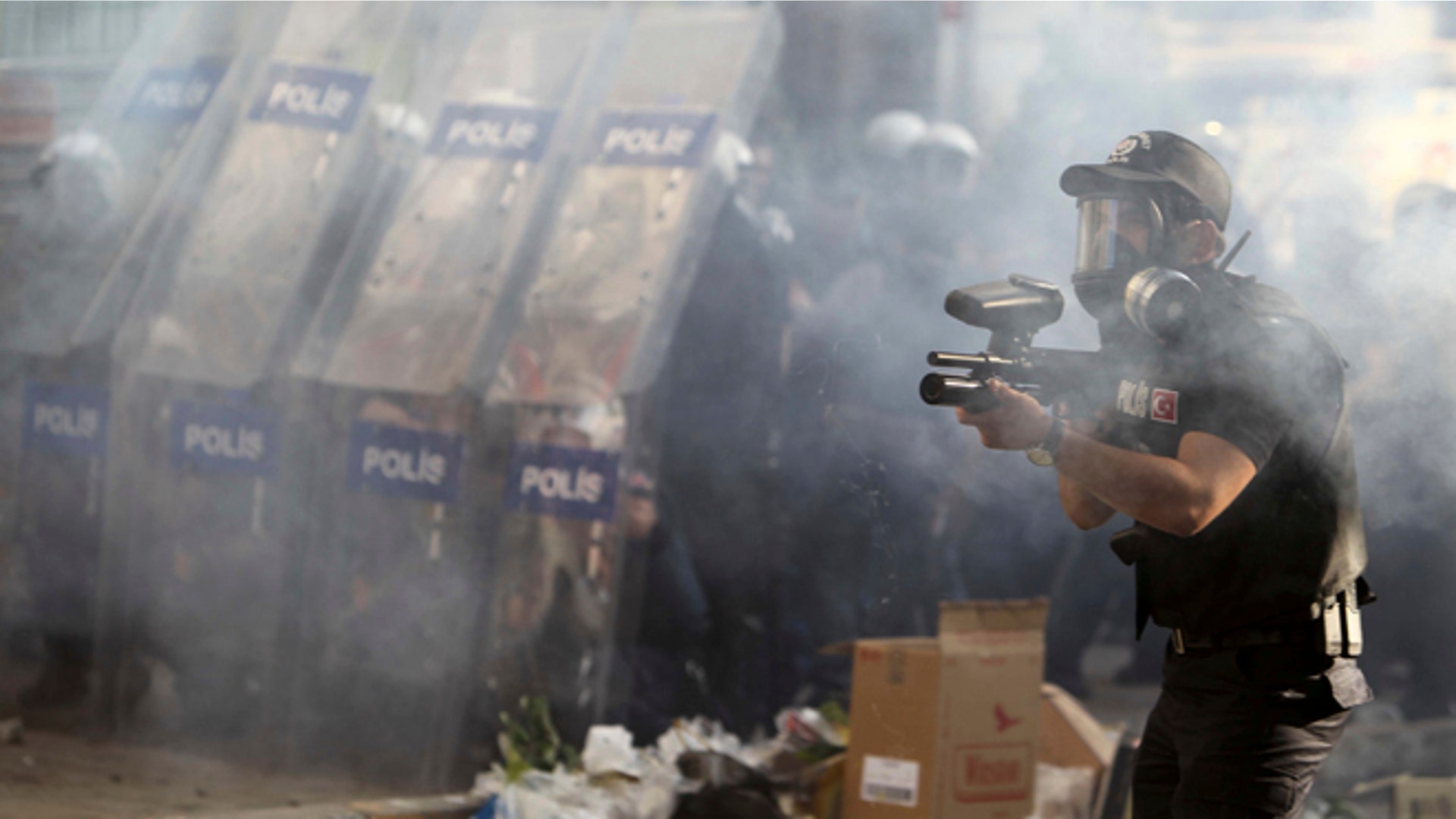 Brazil_Turkey_Tear_Gas__14_