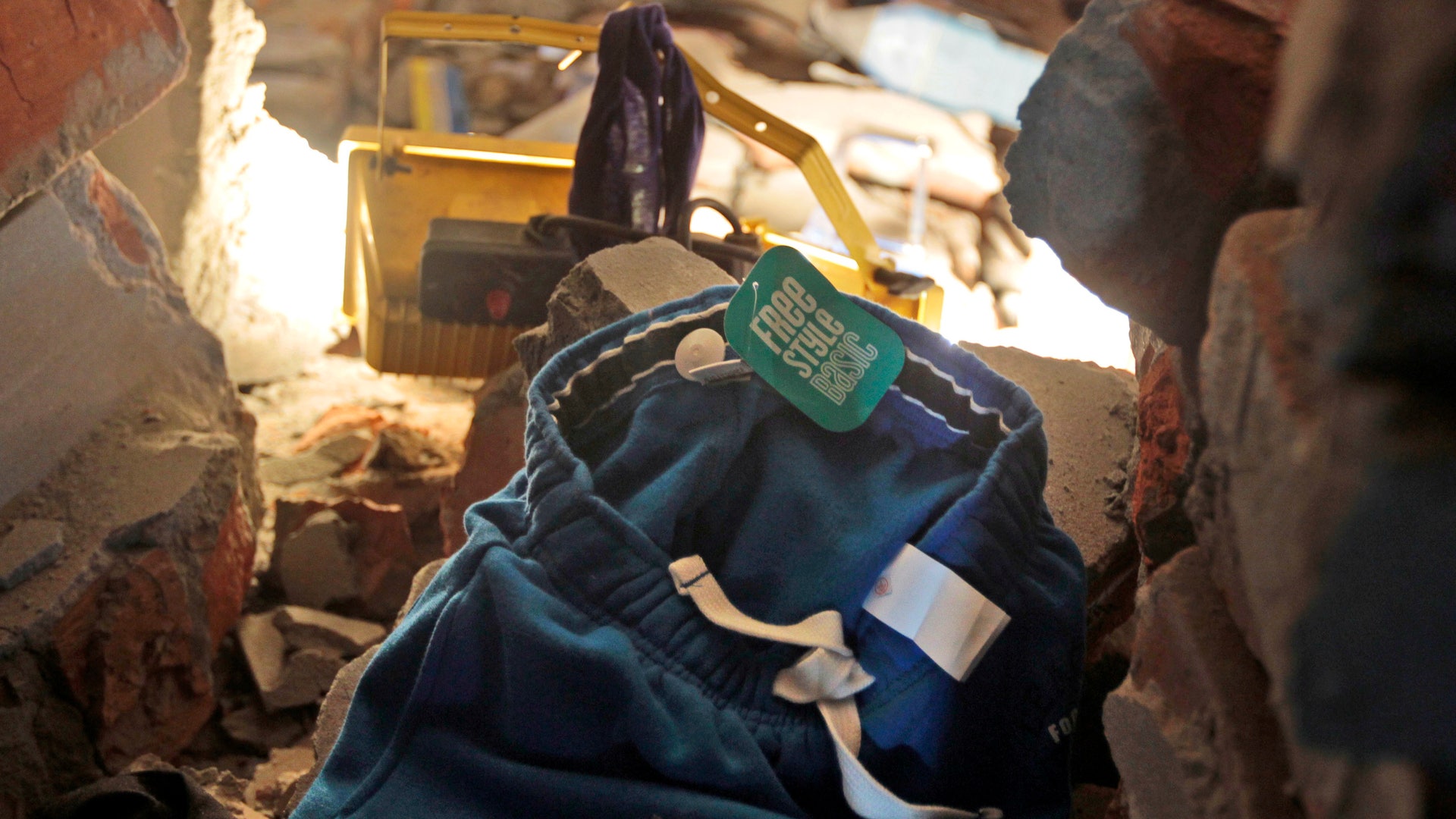 Bangladesh_Building_Crash1