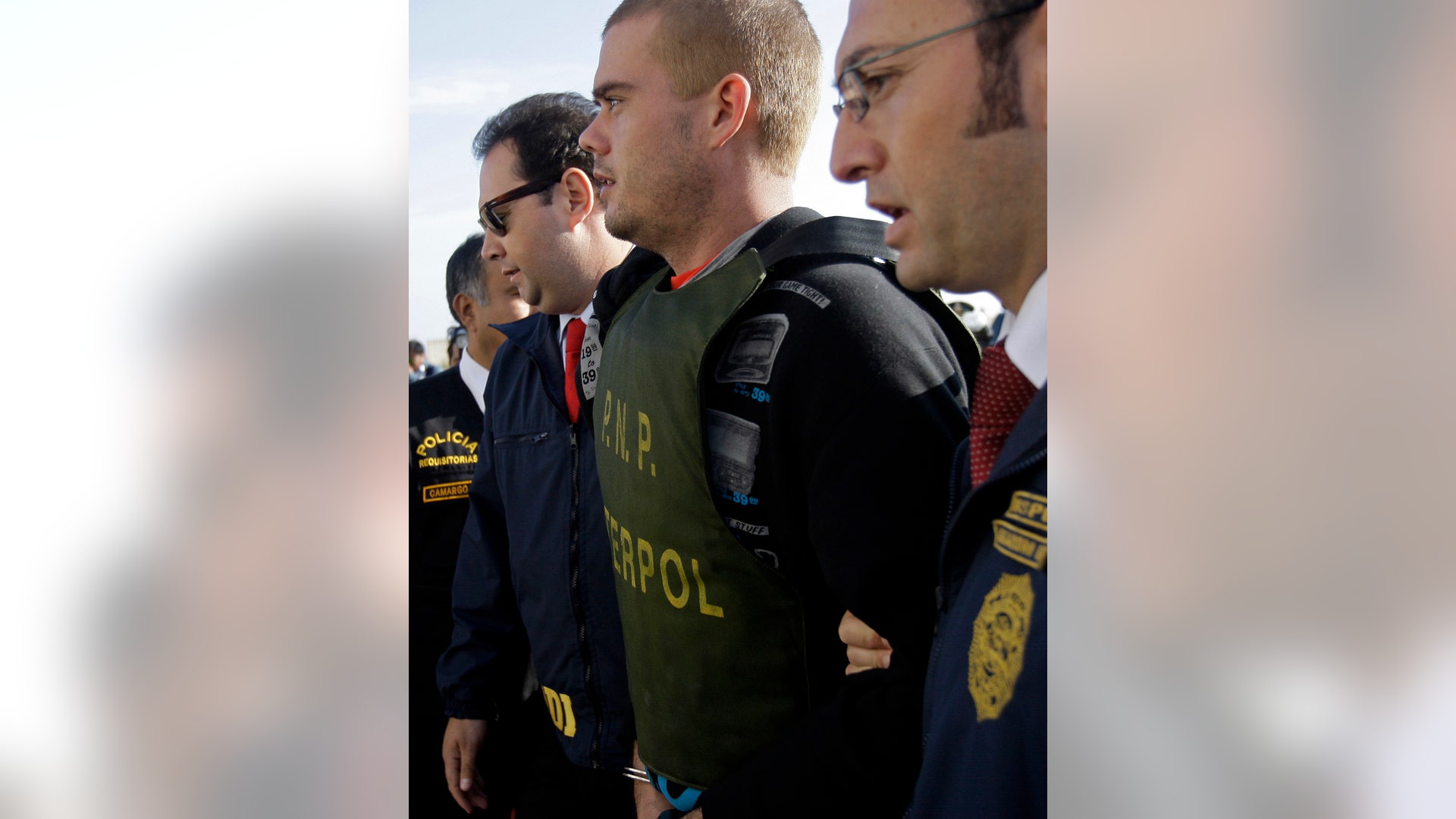 Van der Sloot Under Arrest