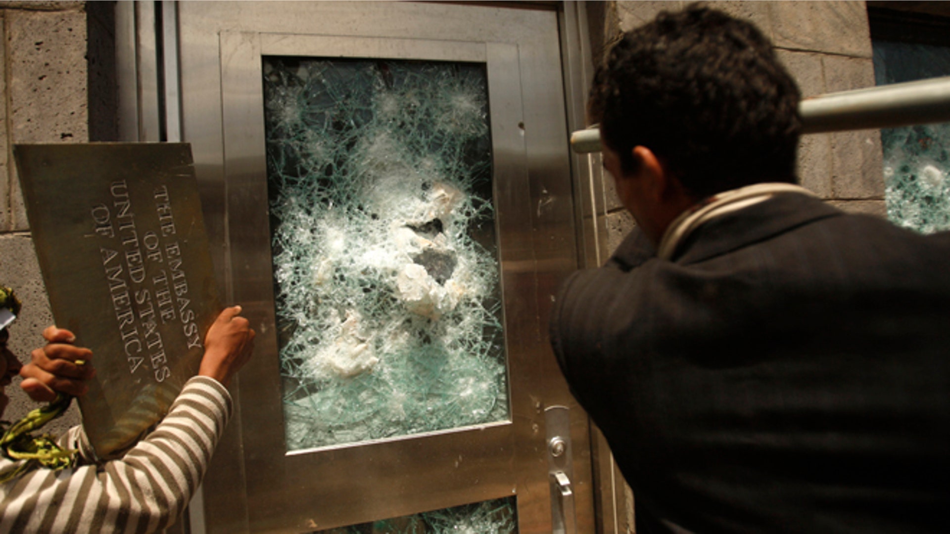 yemen_us_embassy_attack3