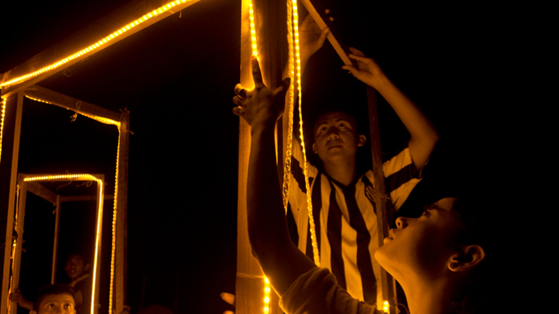 3_building_light_doors