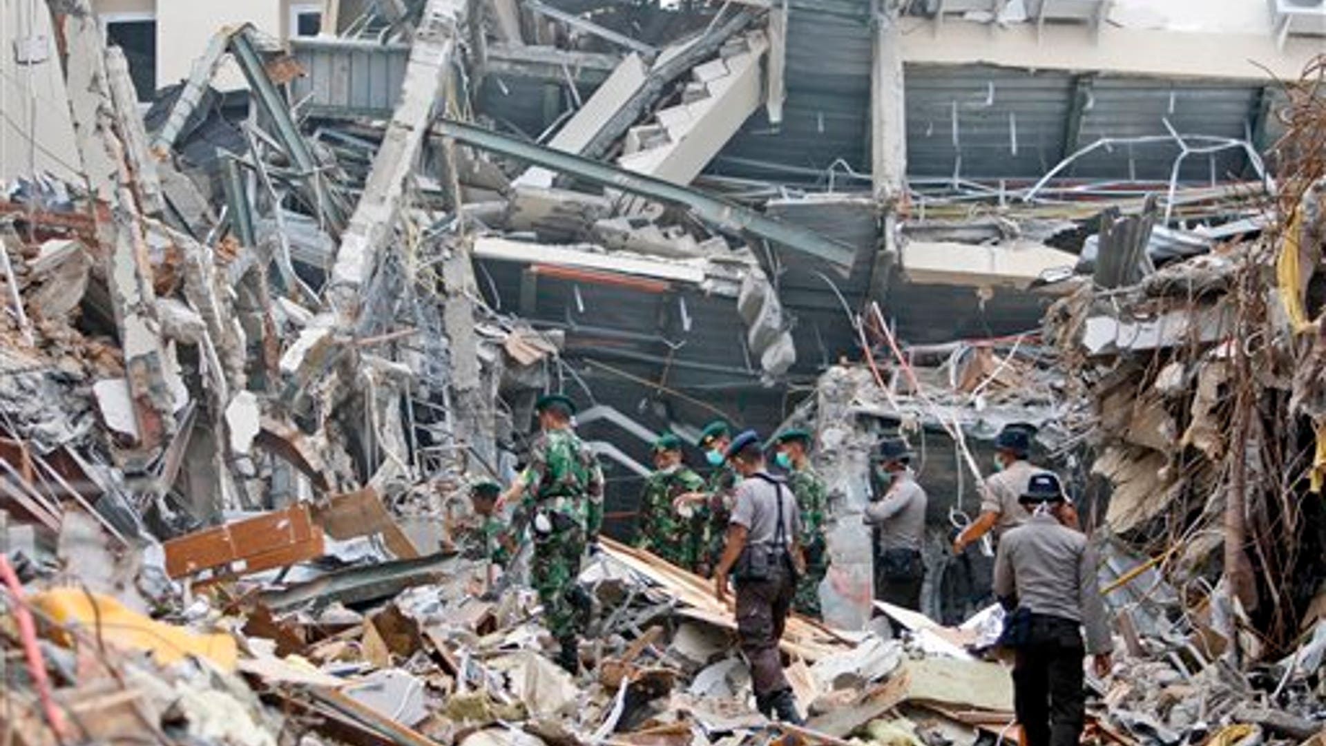 Indonesia_Earthquake_Saut_18_
