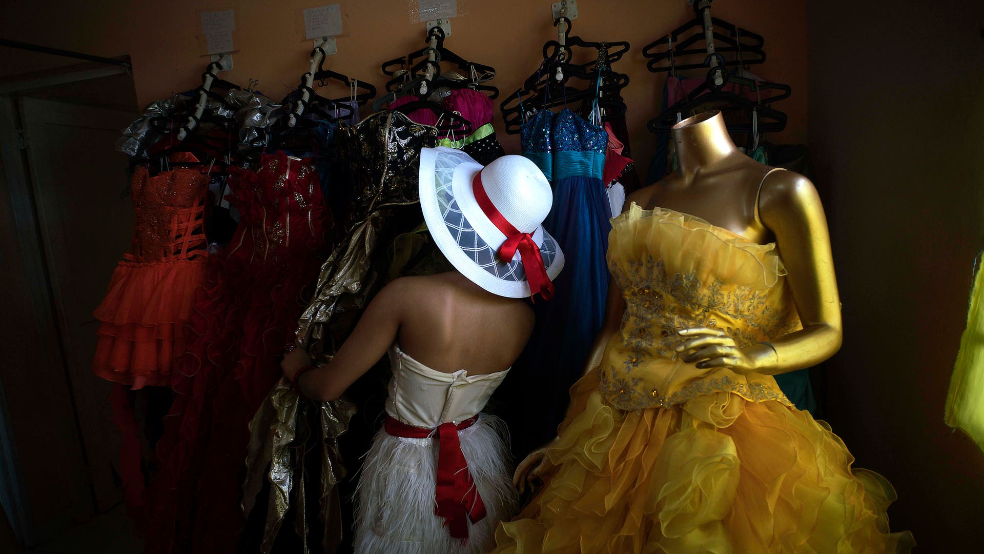 APTOPIX_Cuba_Quincean_Vros__1_