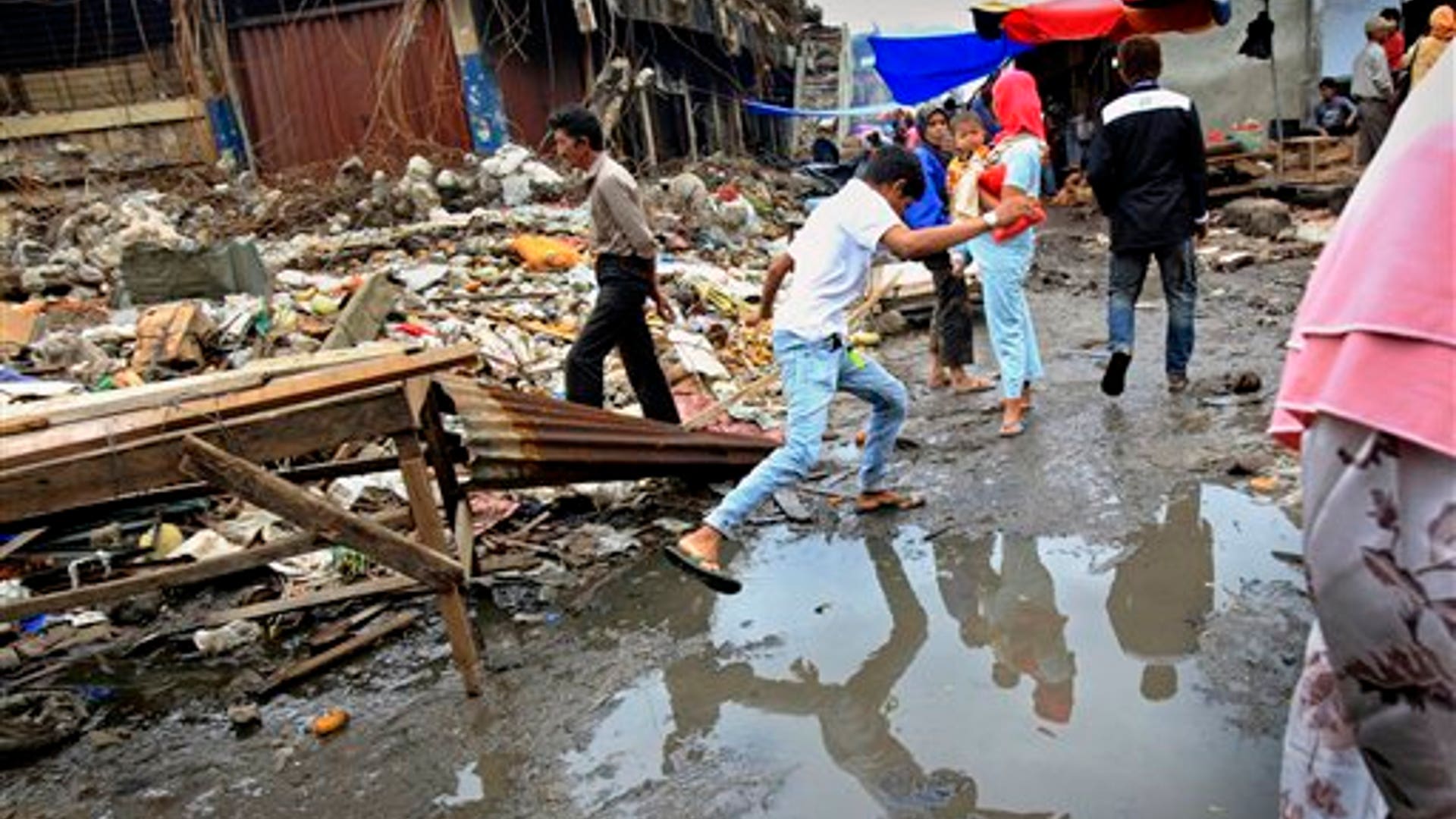 Indonesia_Earthquake_Saut_20_