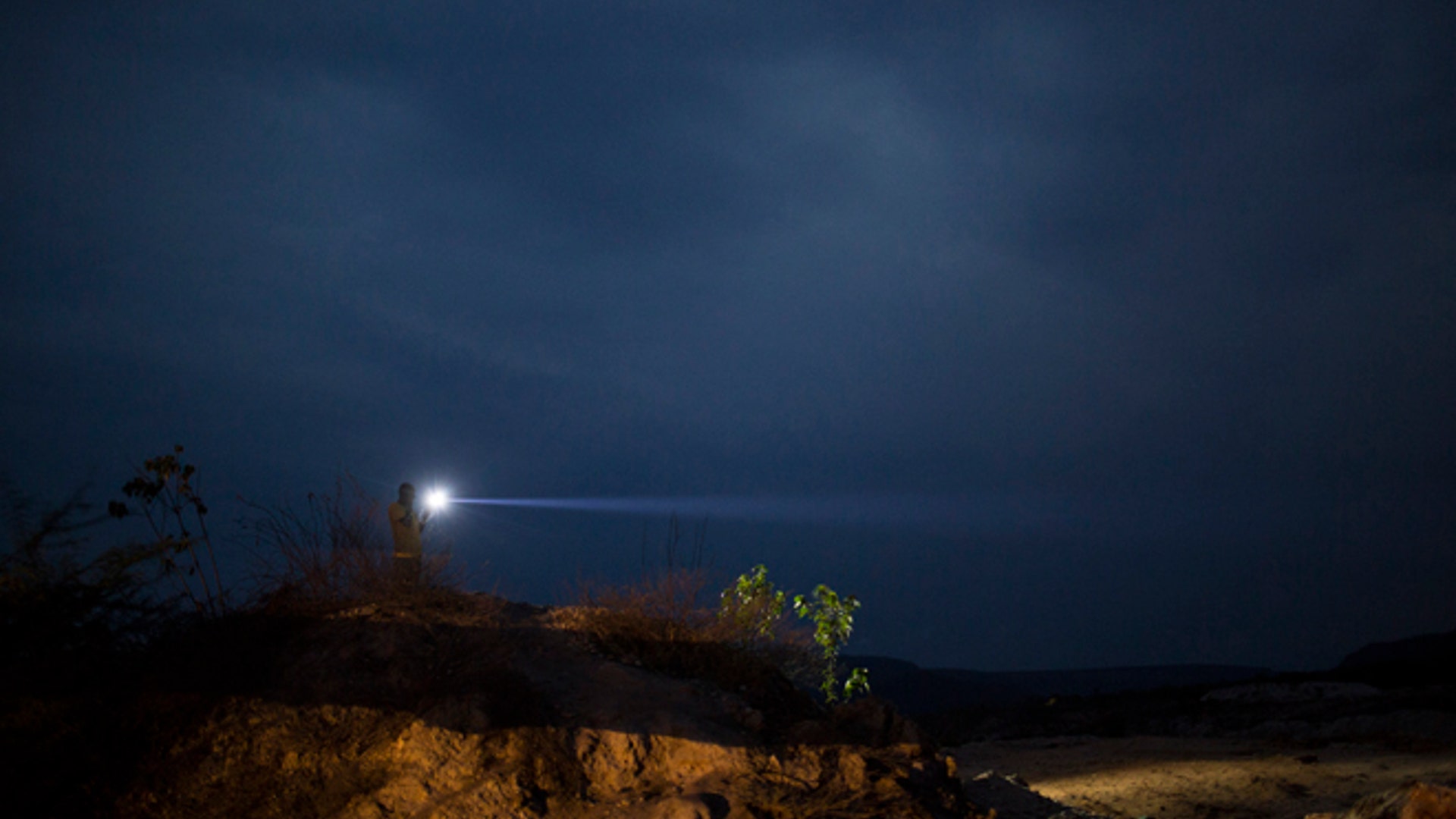 Brazil_diamond_miners_Latino1