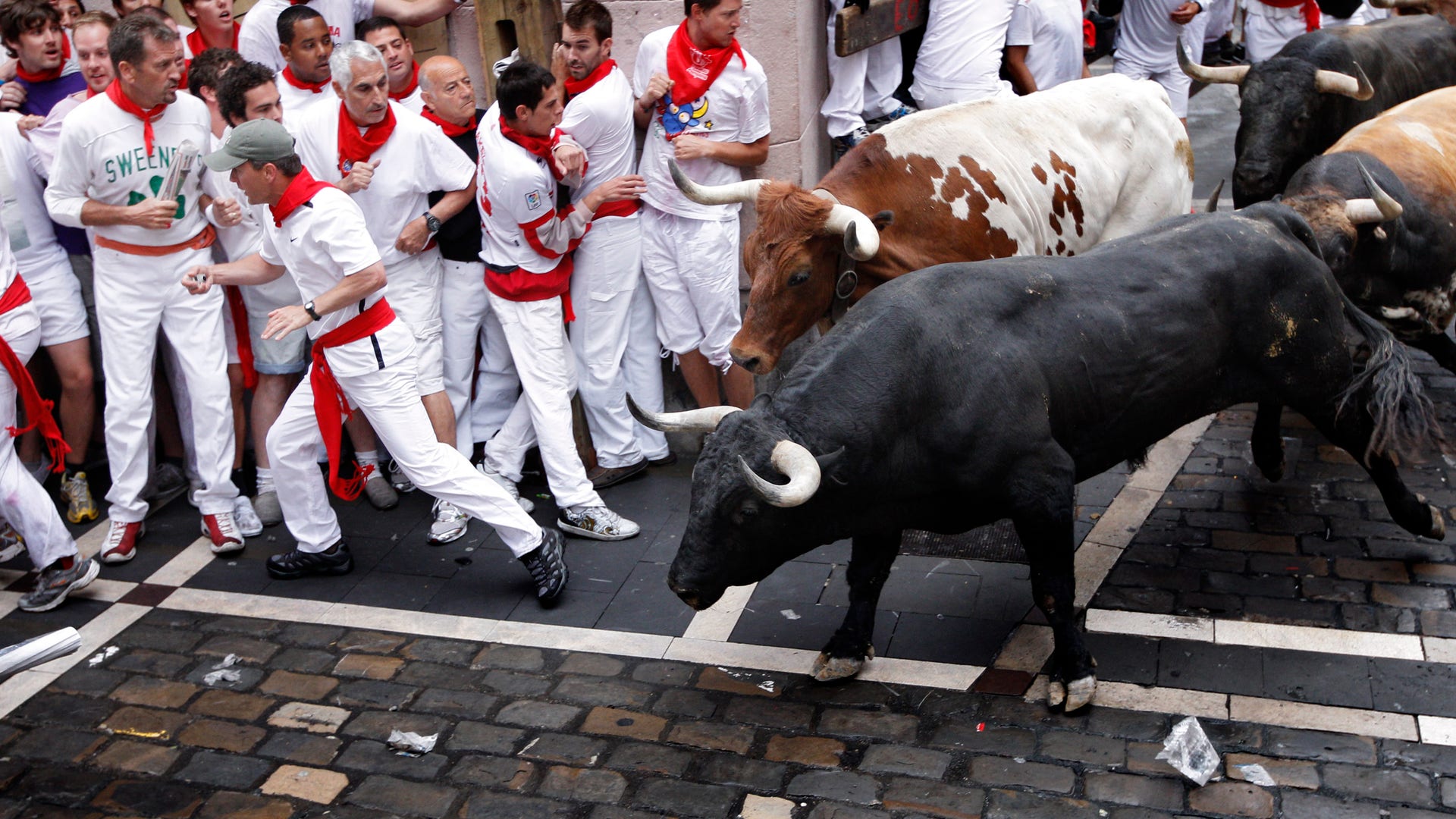 Running_of_the_bulls_23