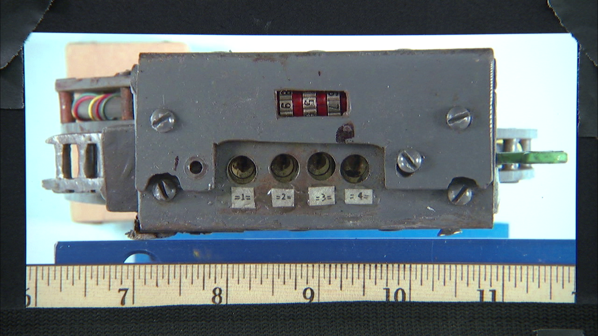 2003 collar bomb lock mechanism