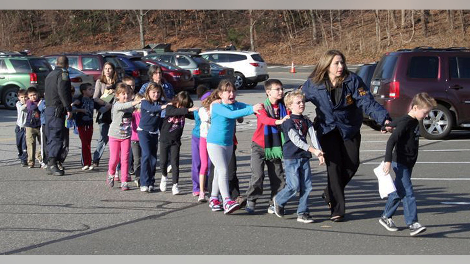 APTOPIX_Connecticut_S_Llen_1_