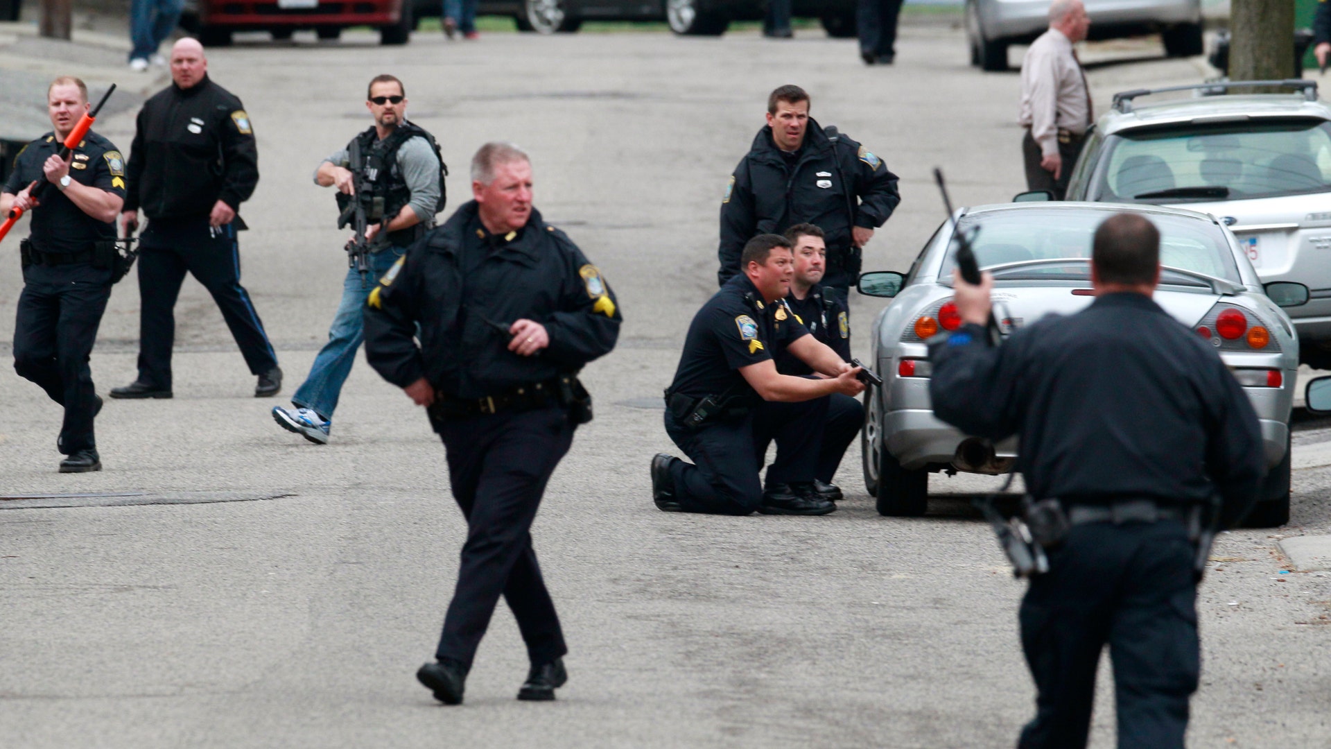 Police_Converge_Mass_Vros__2_