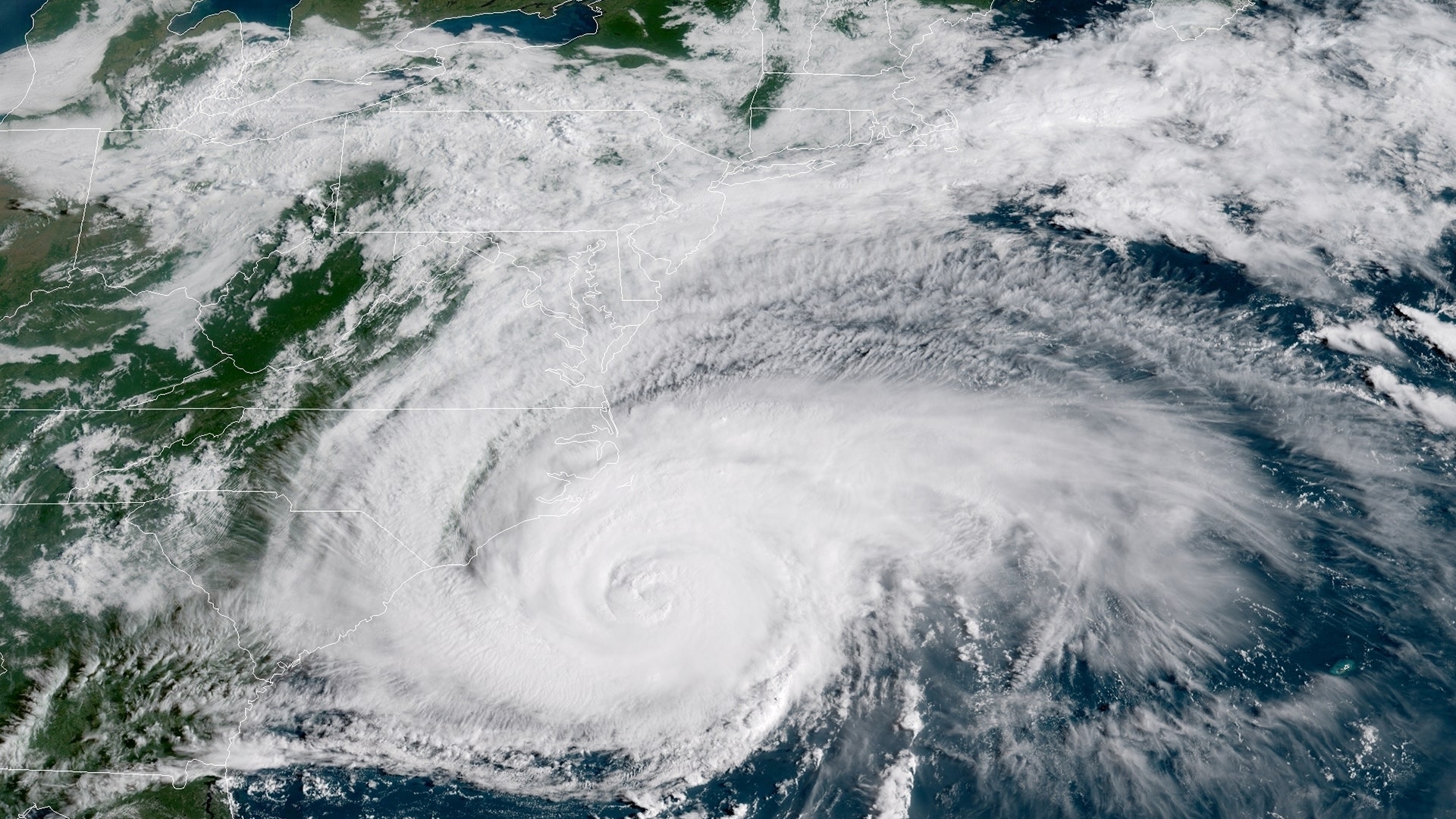 Hurricane Florence makes its way to the east coast of the United States, Thursday