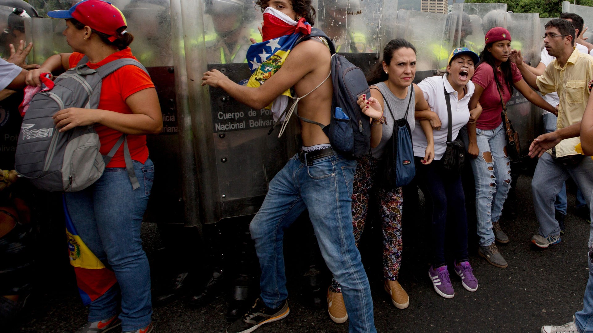 Venezuela_Protest_Vros__2_