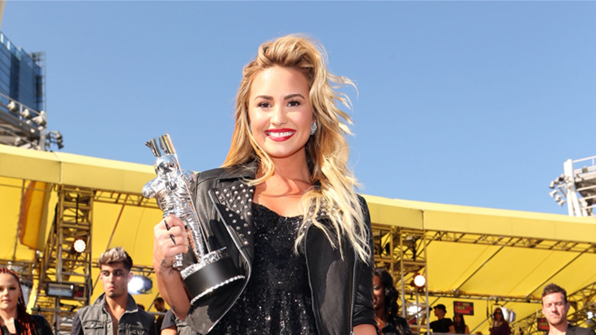 DEMI_LOVATO_vma_
