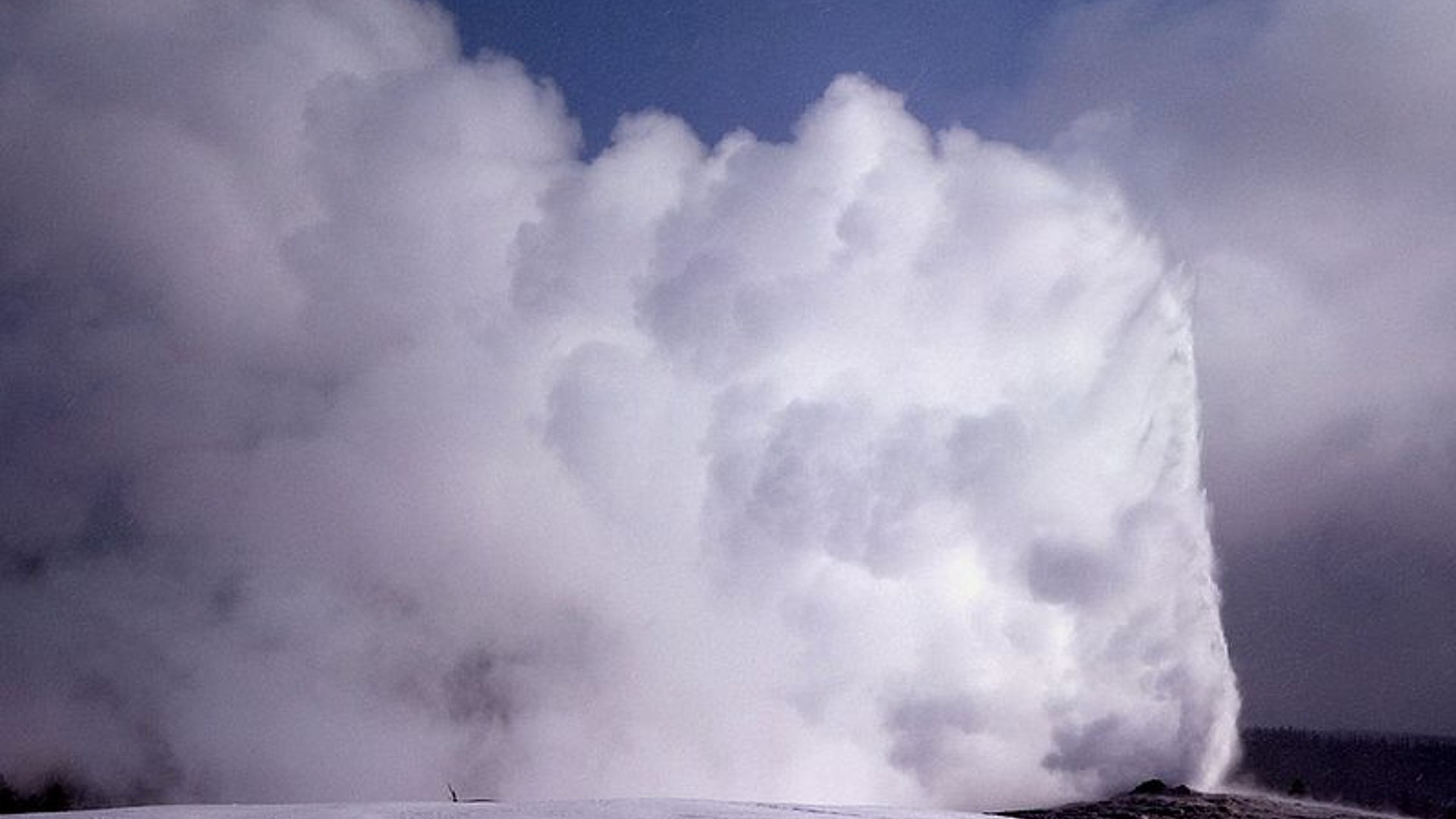 yellowstone_old_faithful