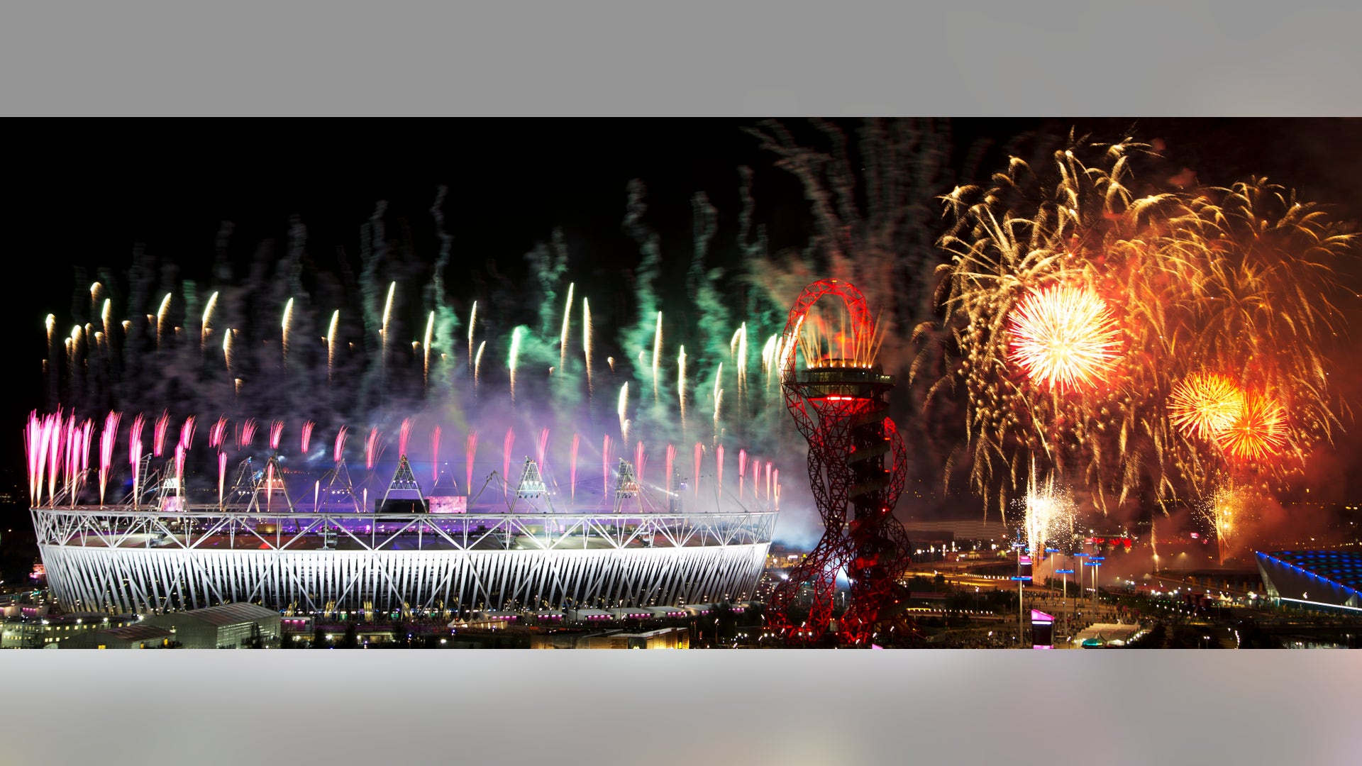 London_Olympics_Closi_Llen_30_