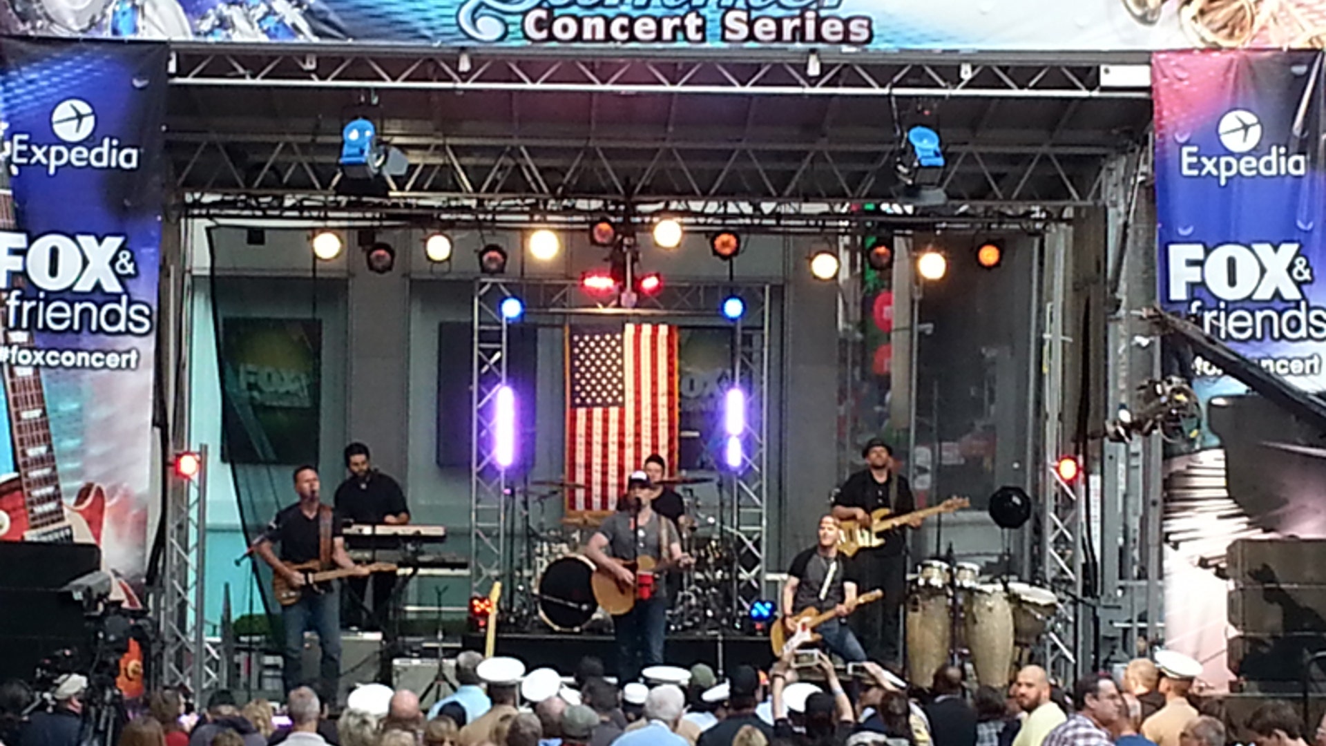 Jerrod Niemann's All-American Summer
