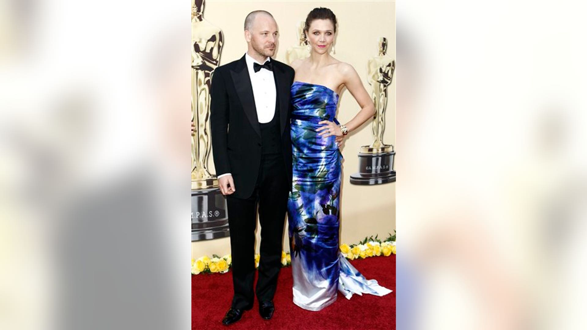Maggie_Gyllenhaal_and_Peter_Sarsgaard_kkjwoiep