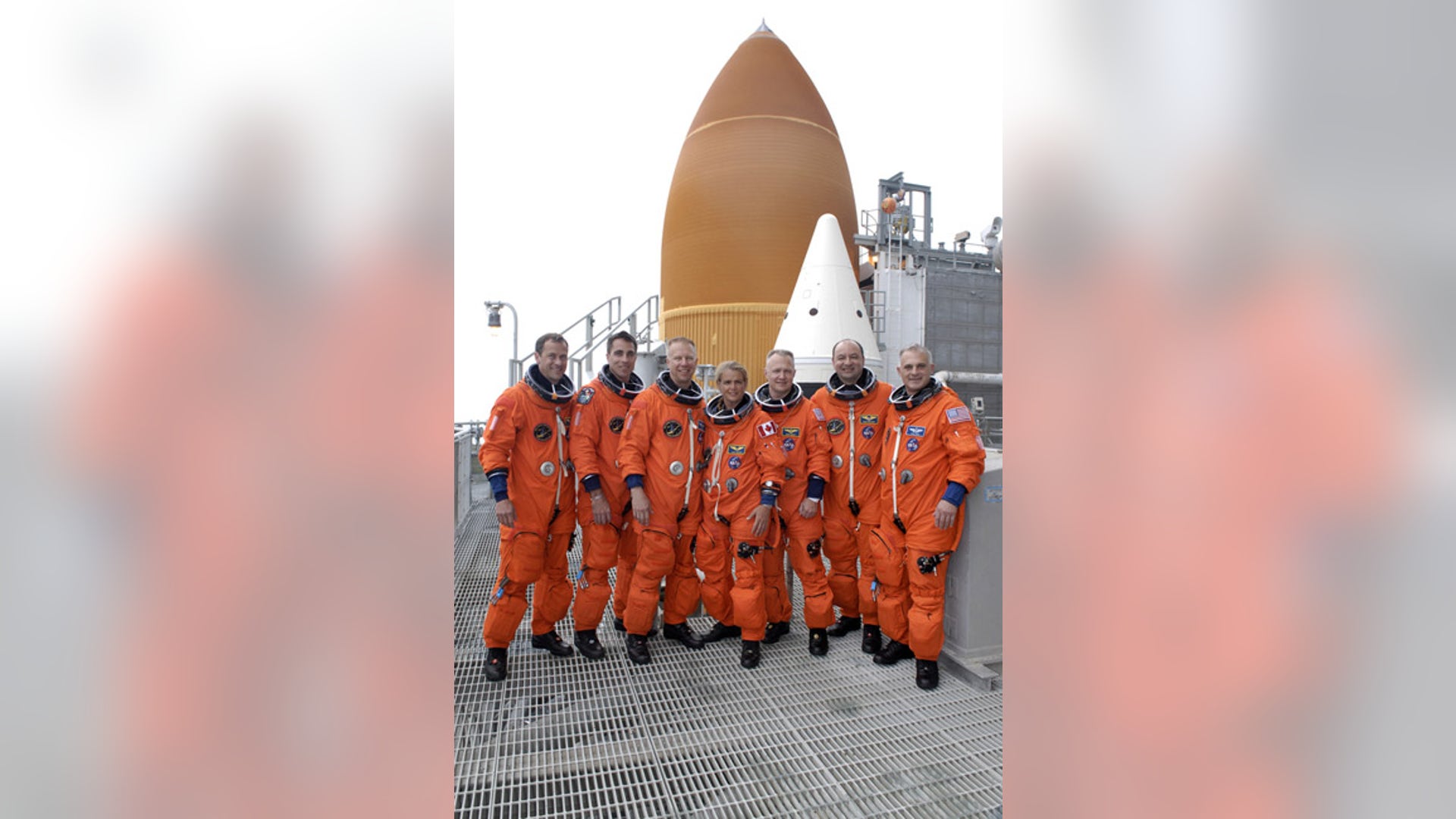 Endeavour Crew and Fuel Tank