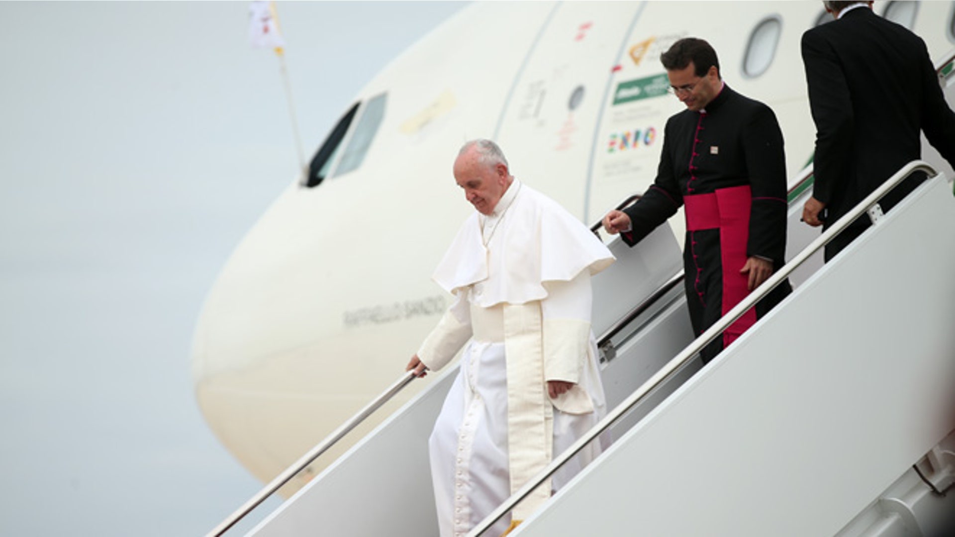 Pope_arrives_US__4_
