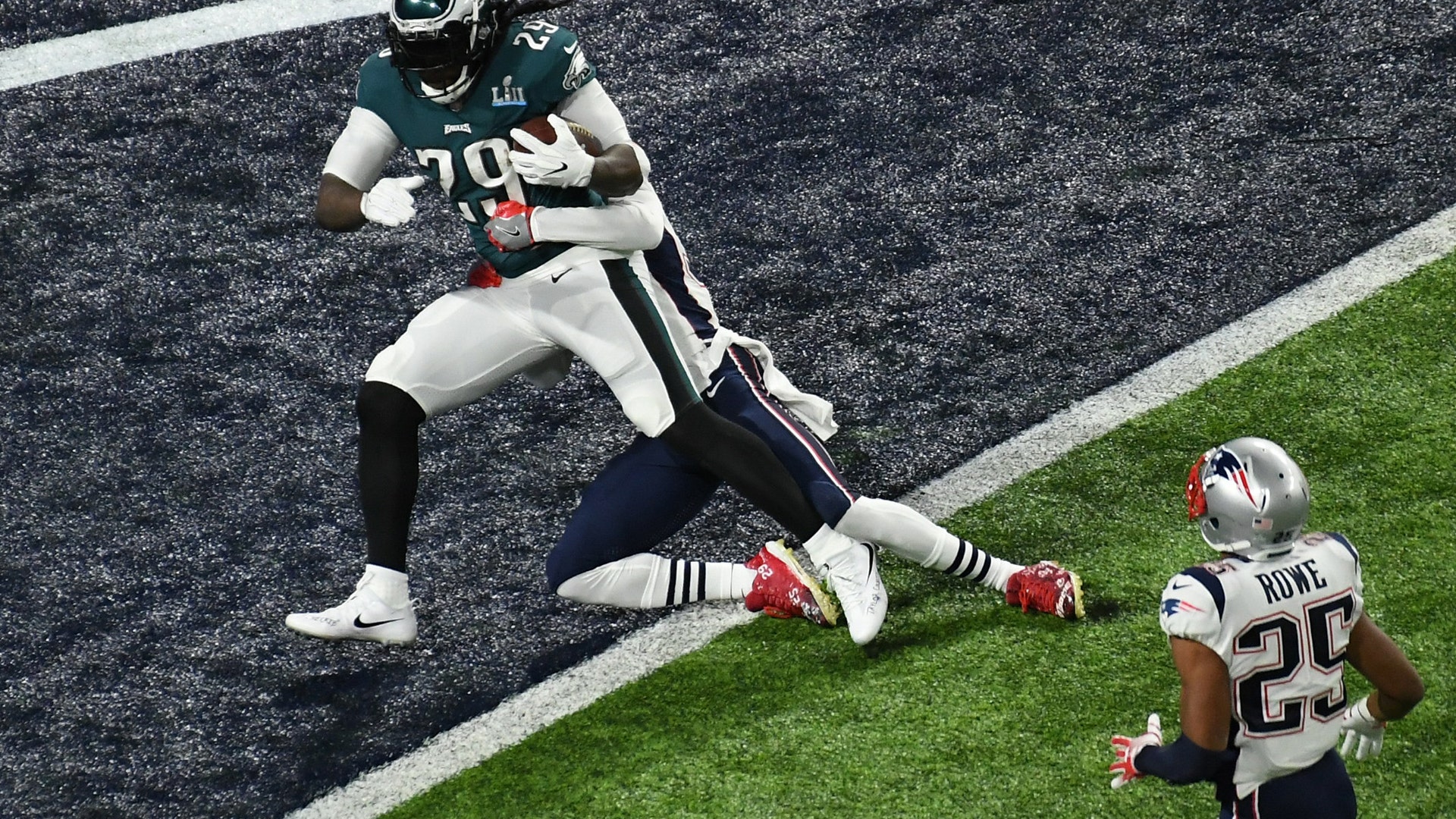 Philadelphia Eagles LeGarrette Blount scores a touchdown against the New England Patriots in the first half of Super Bowl 52