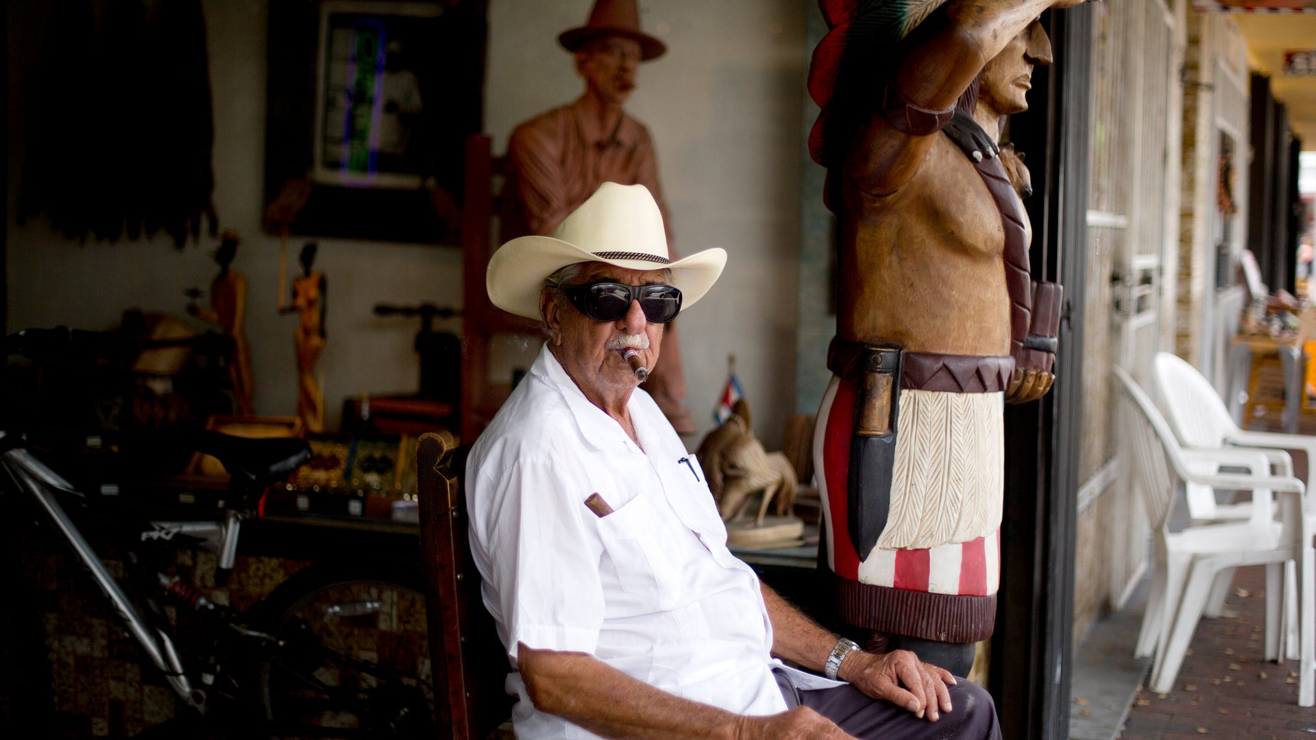 Miami_Calle_Ocho_Tour_Vros__5_