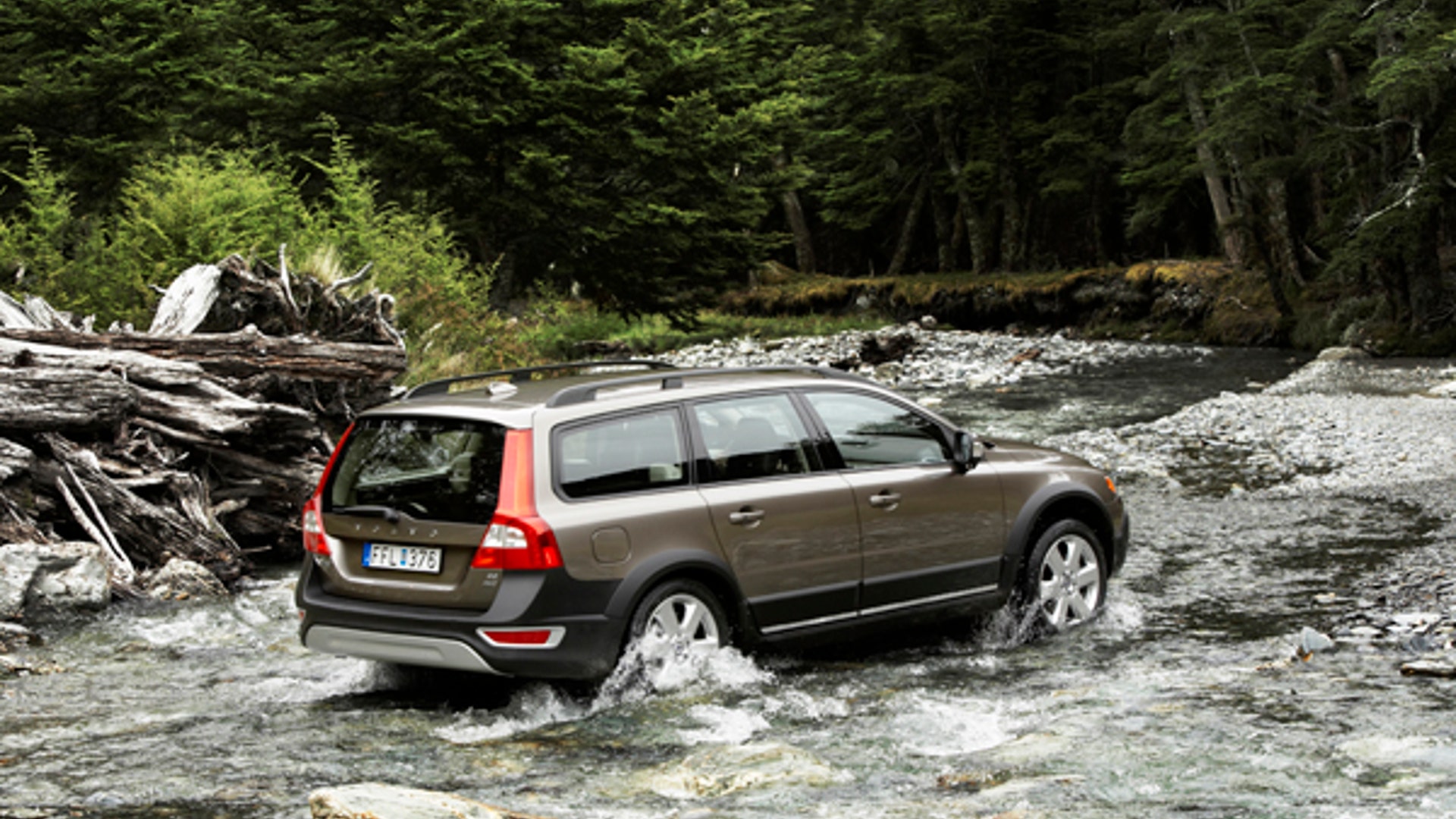 Rugged Wagon For Off-Roading And Tough Commutes