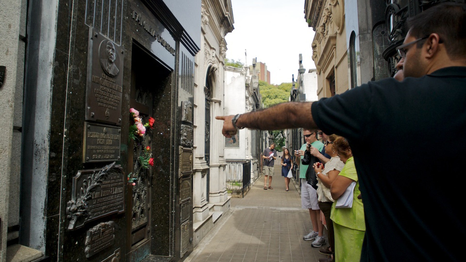 Family_Duarte_Tomb_3