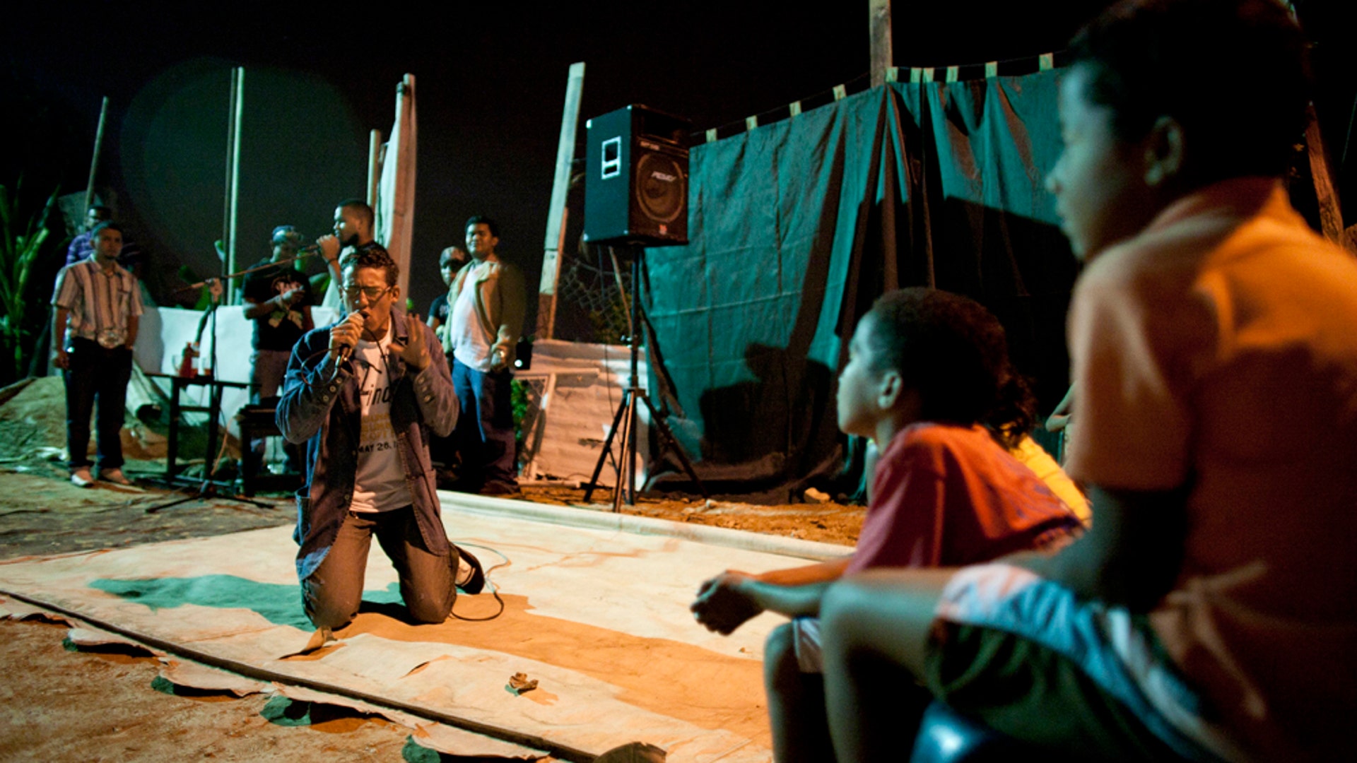 Venezuela_Rapping_Five