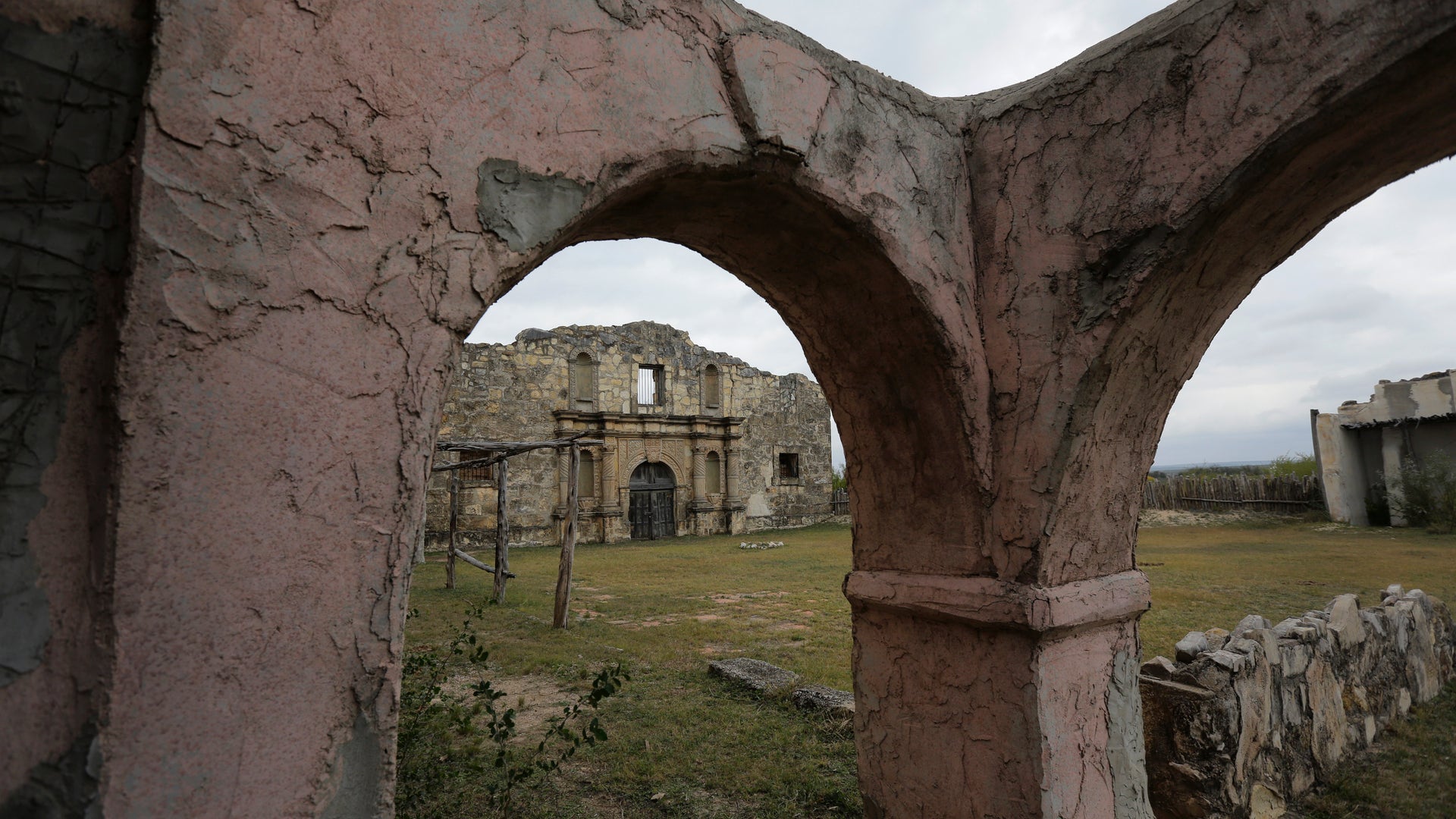 John_Waynes_Alamo_Vros__3_