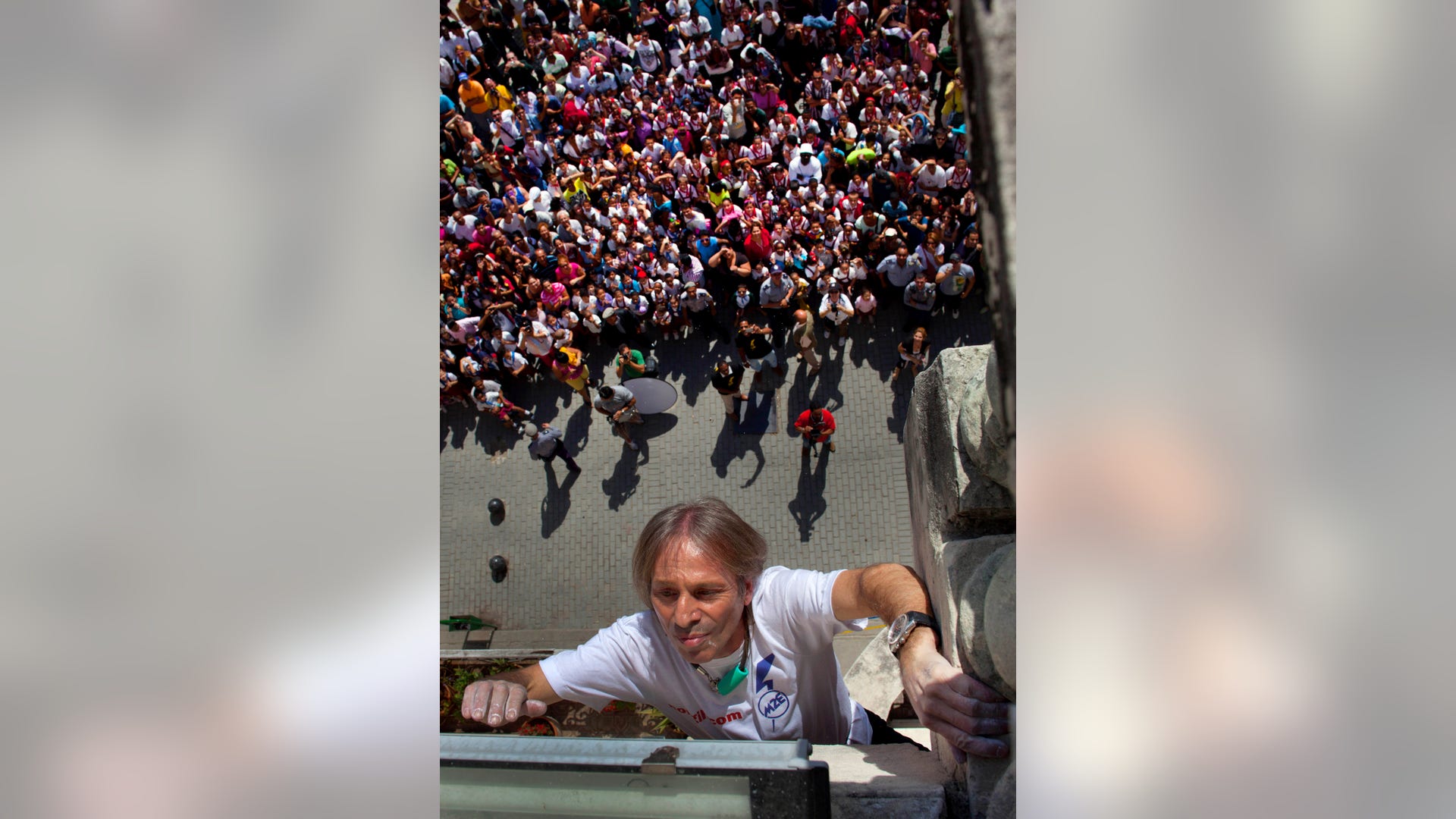Cuba_Skyscraper_Climber__erika_garcia_foxnewslatino_com_3