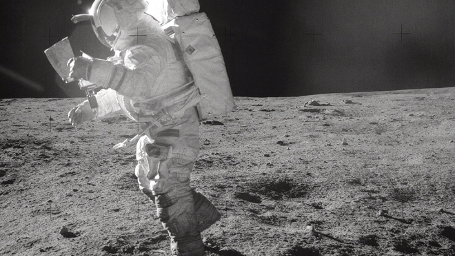 6_Edgar_D__Mitchell_a