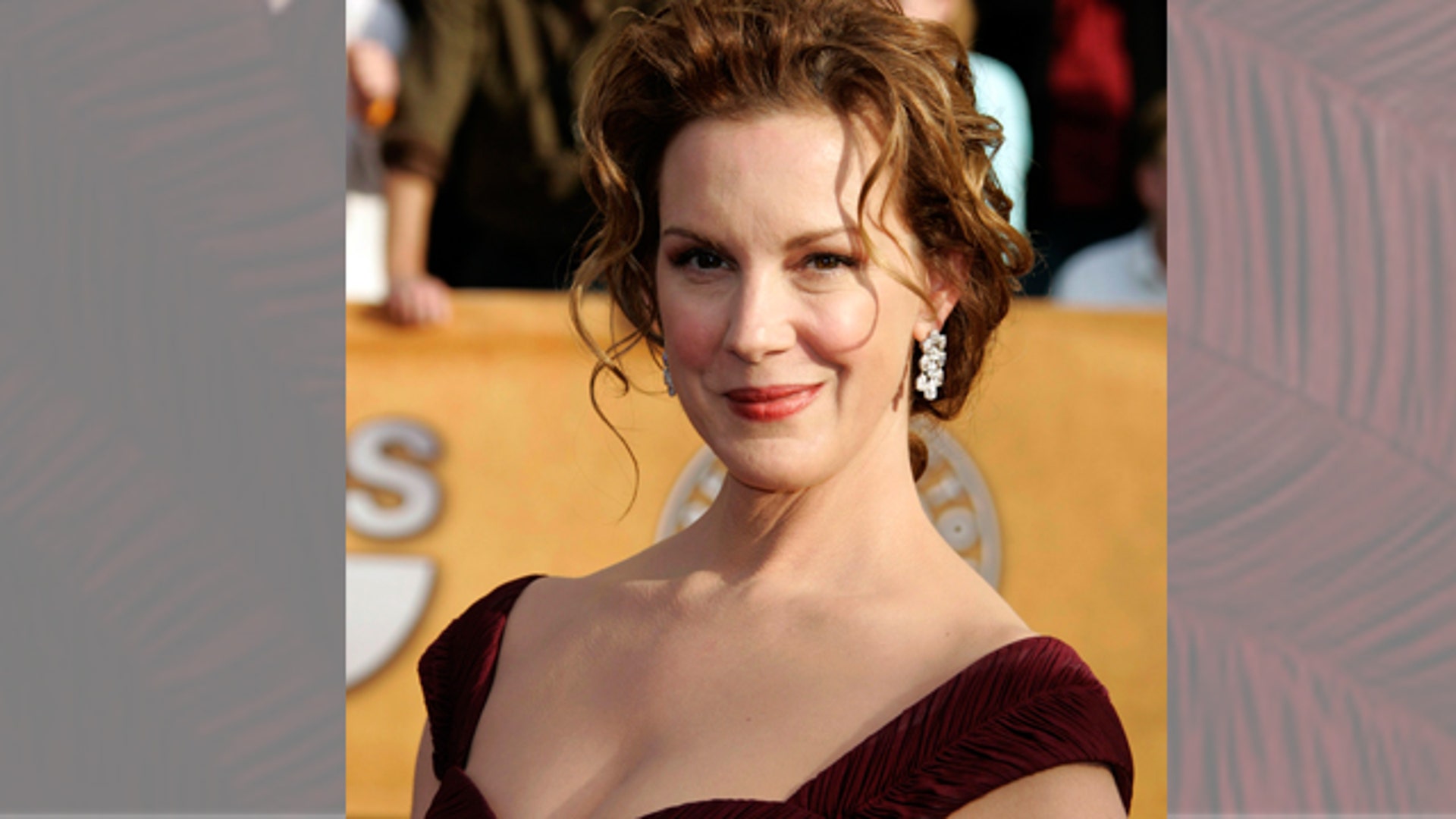 640_ElizabethPerkins