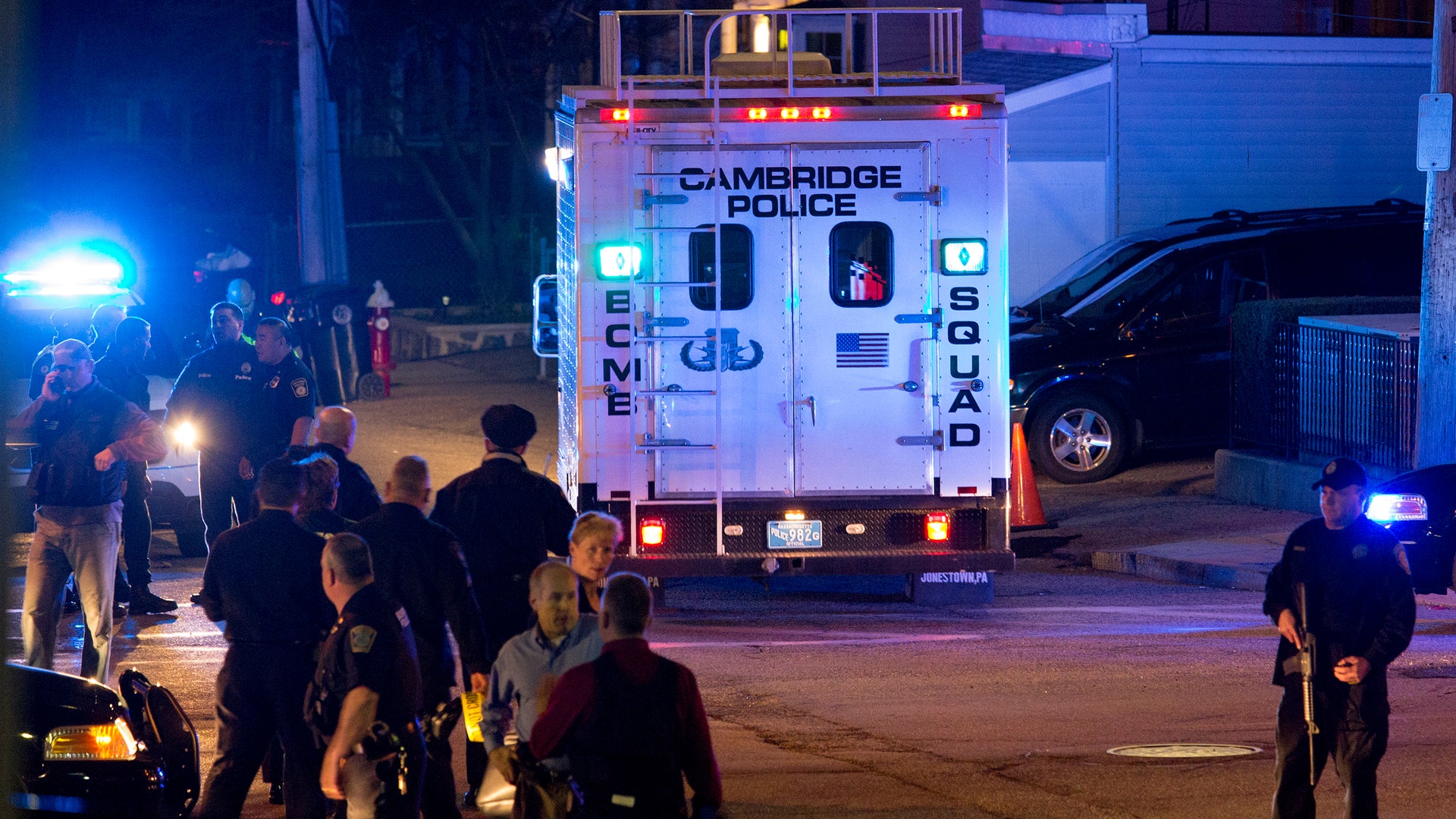 Police_Converge_Mass_Vros__14_