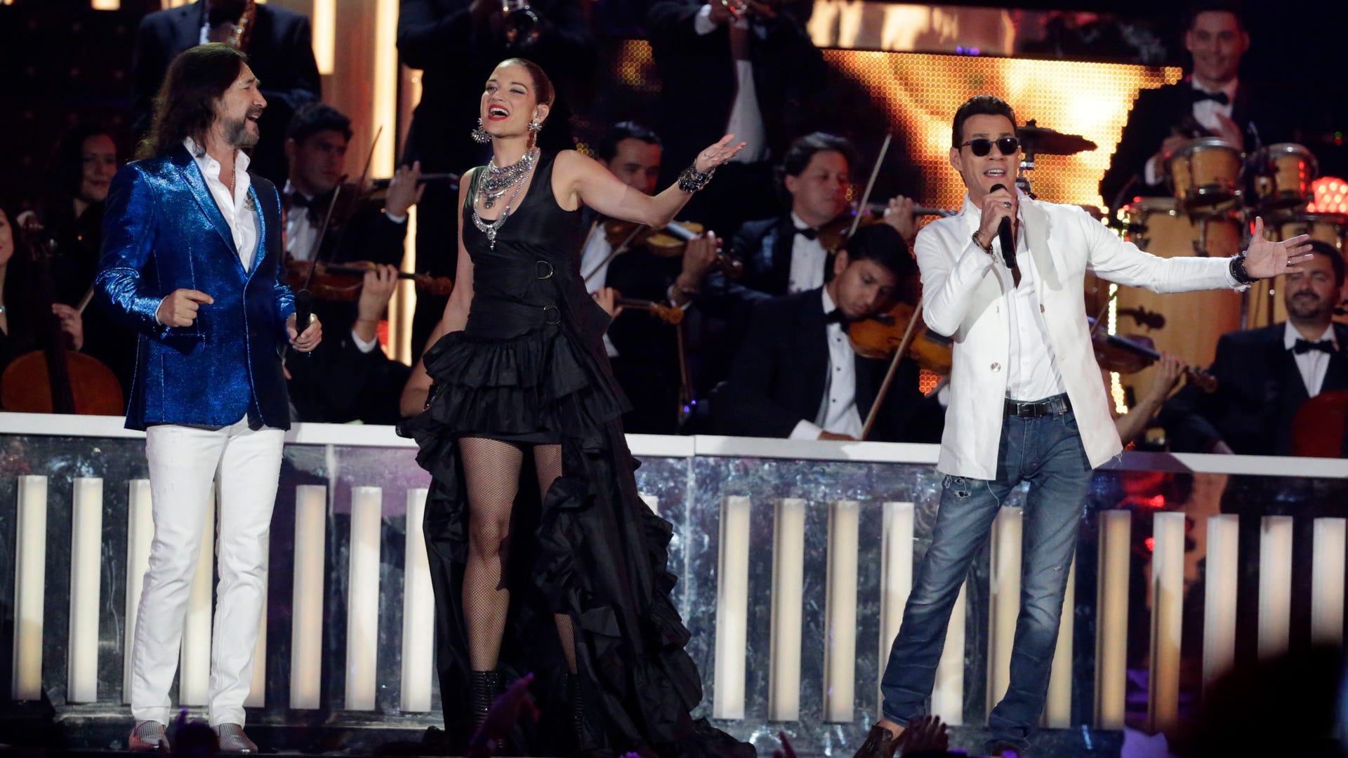 Latin_Billboard_Award_Vros__13_