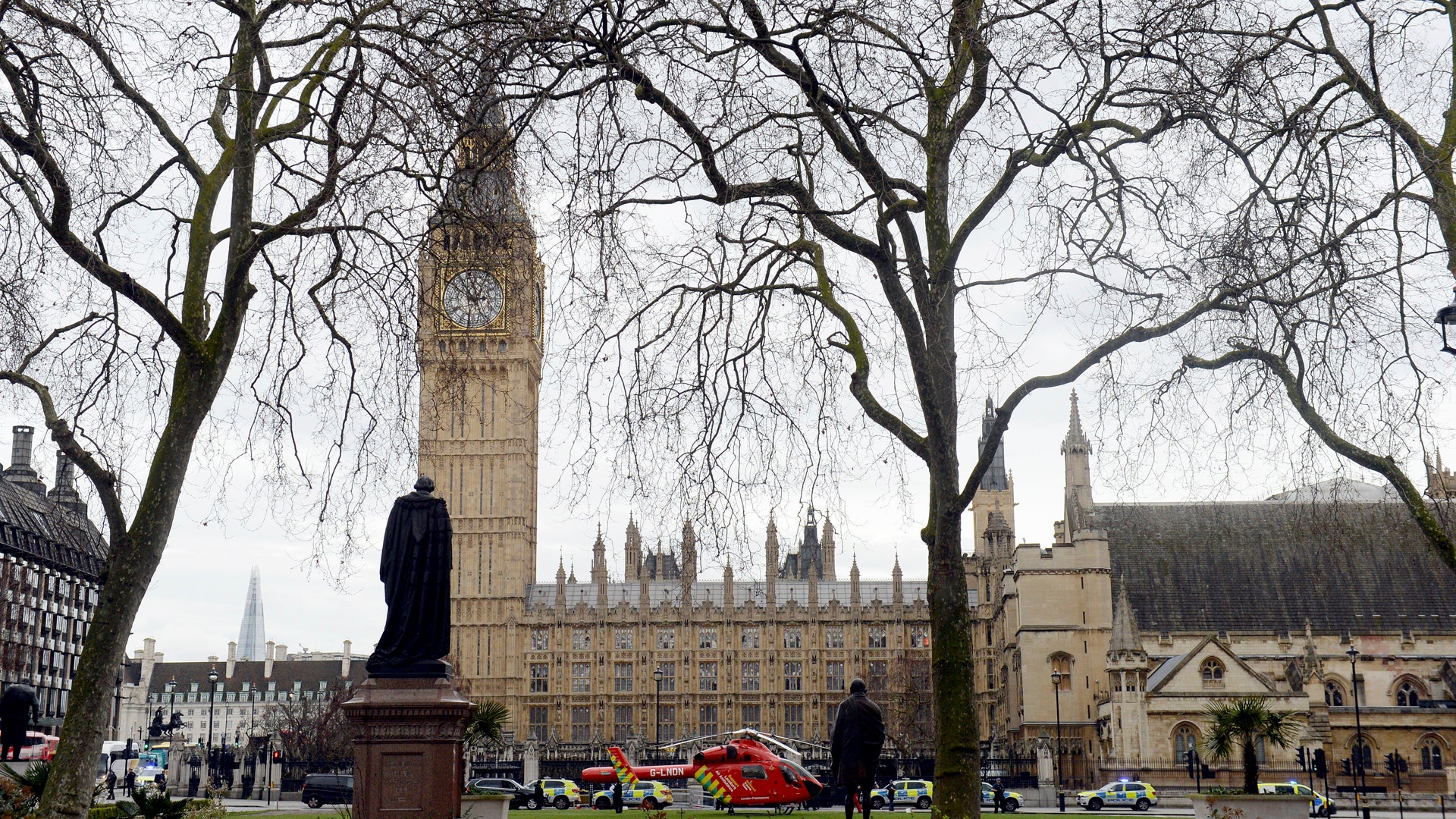 The UK House of Commons sitting was suspended after witnesses reported sounds of gunfire outside. 