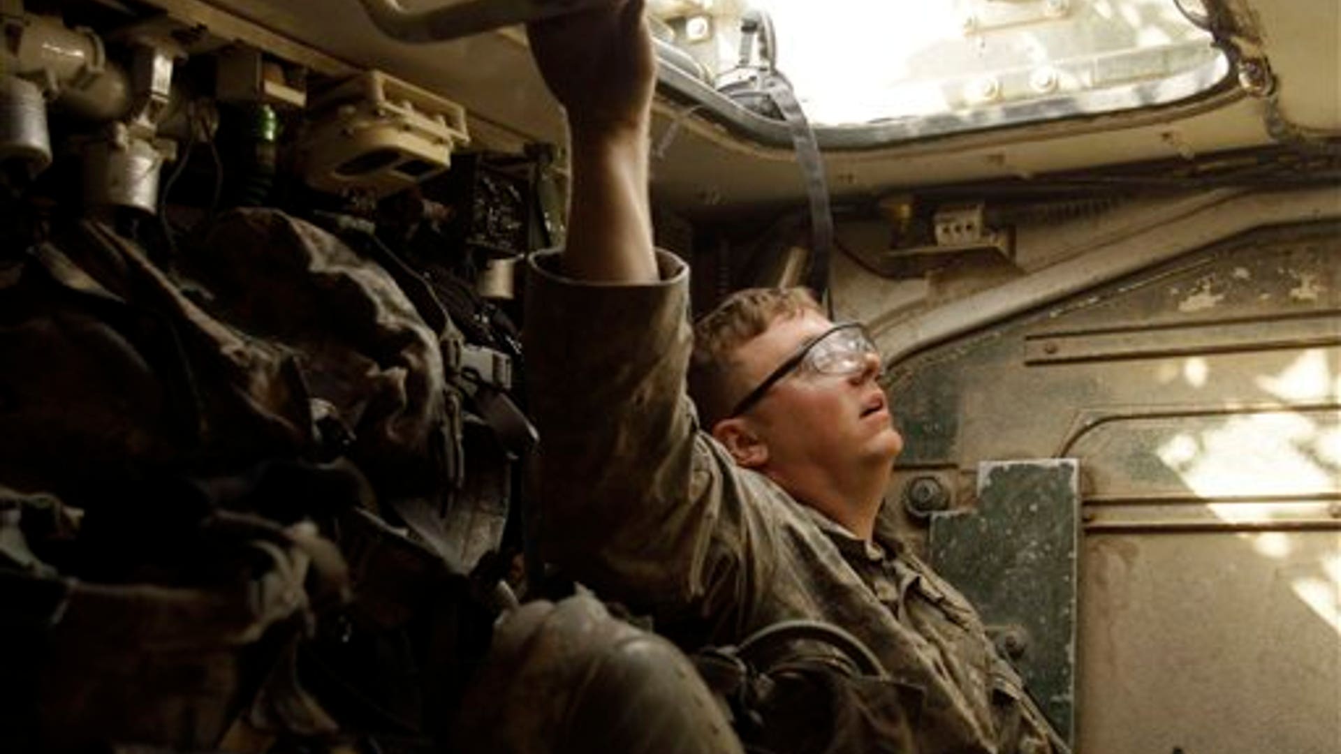 American_Troops_in_Iraq_Head_Home__15_