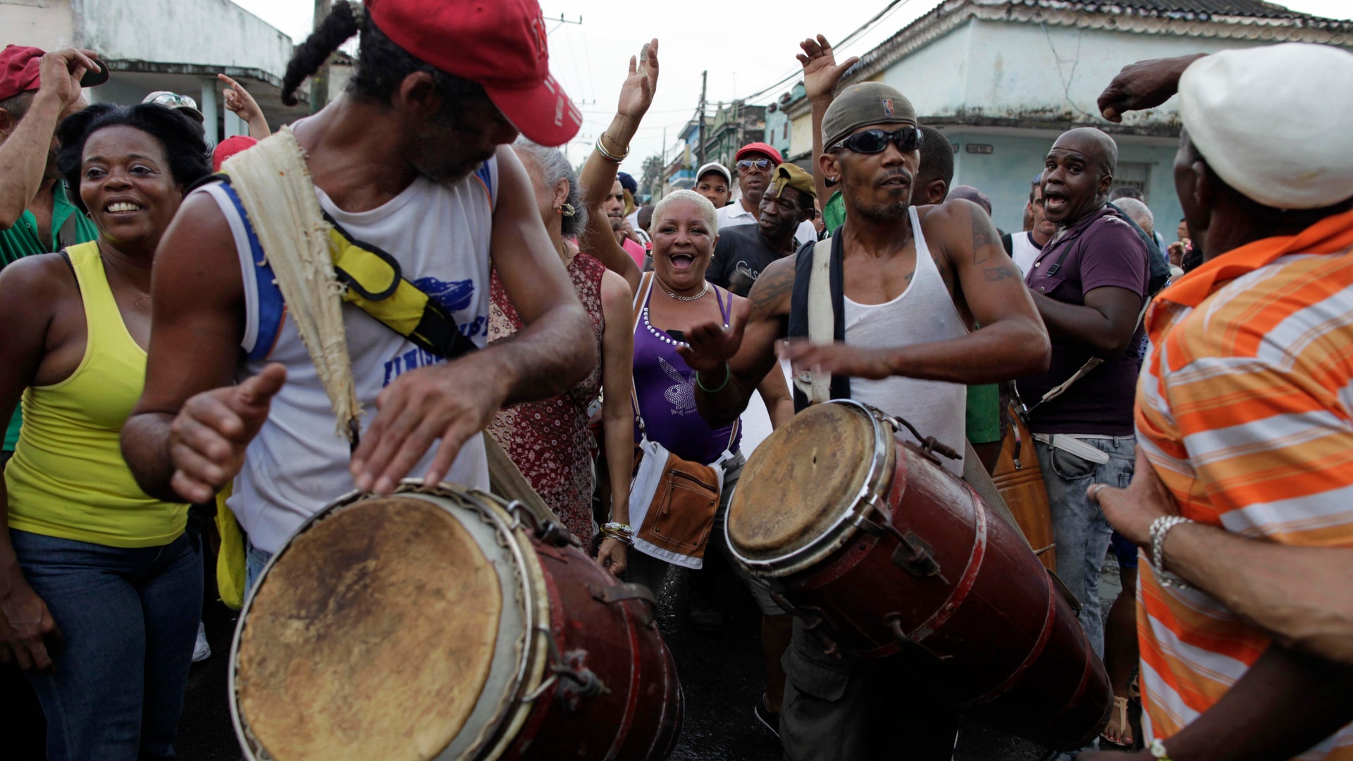 Cuba_Mock_Burial__10_