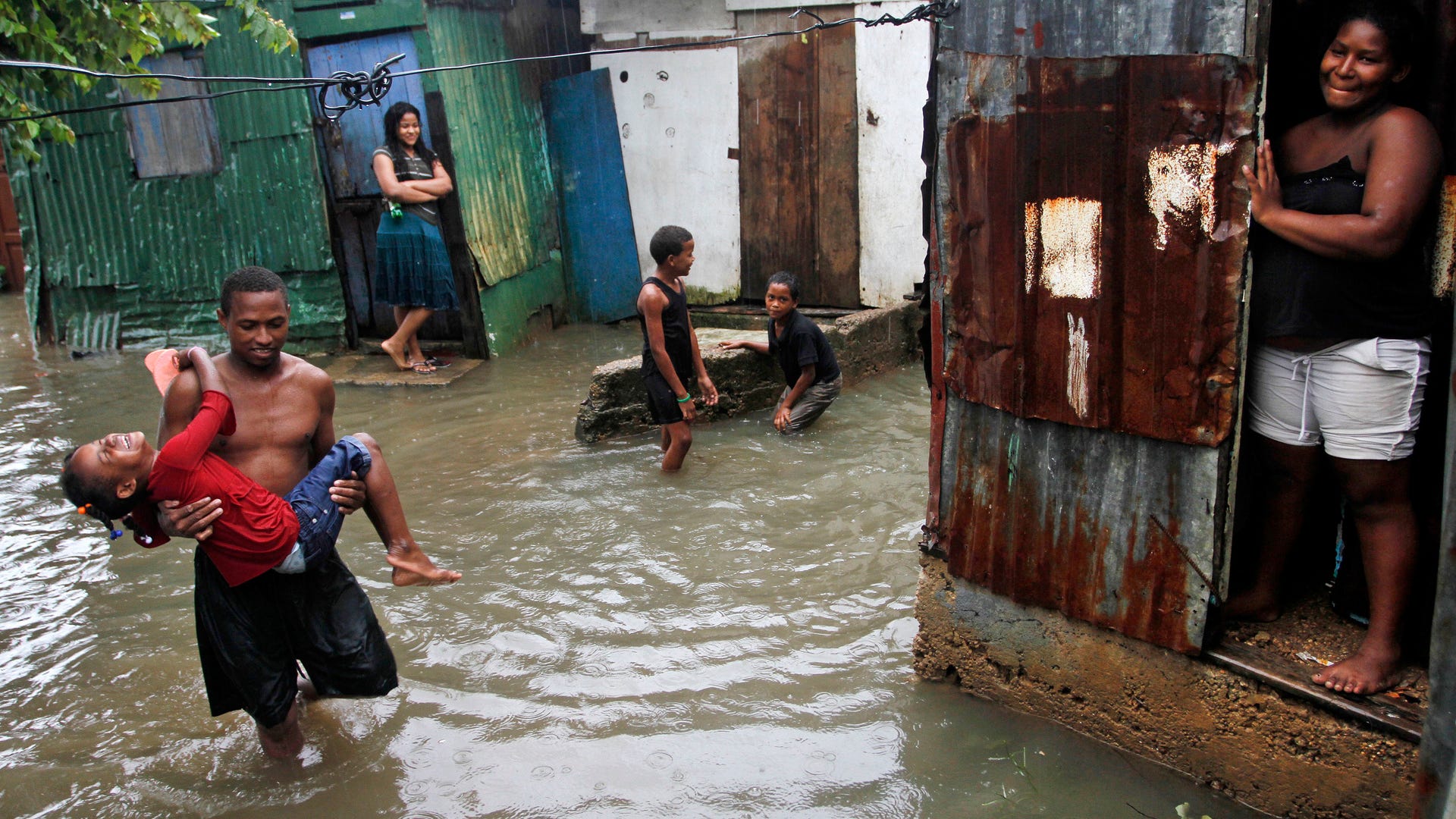 Dominican_Republic_Tr_Grat__2_