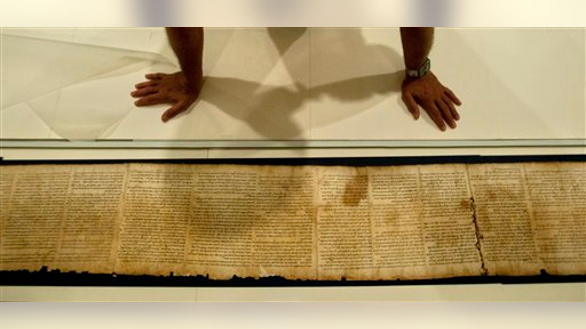 Israel_Dead_Sea_scrolls_2