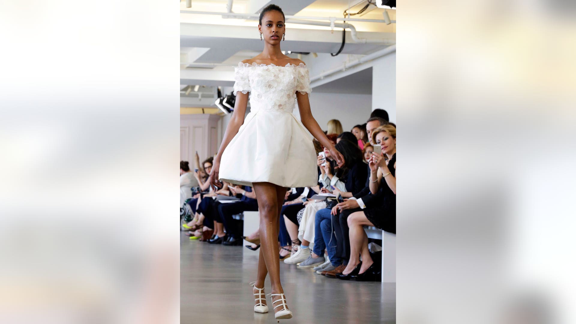 Fashion_Oscar_de_la_R_Garc_7_