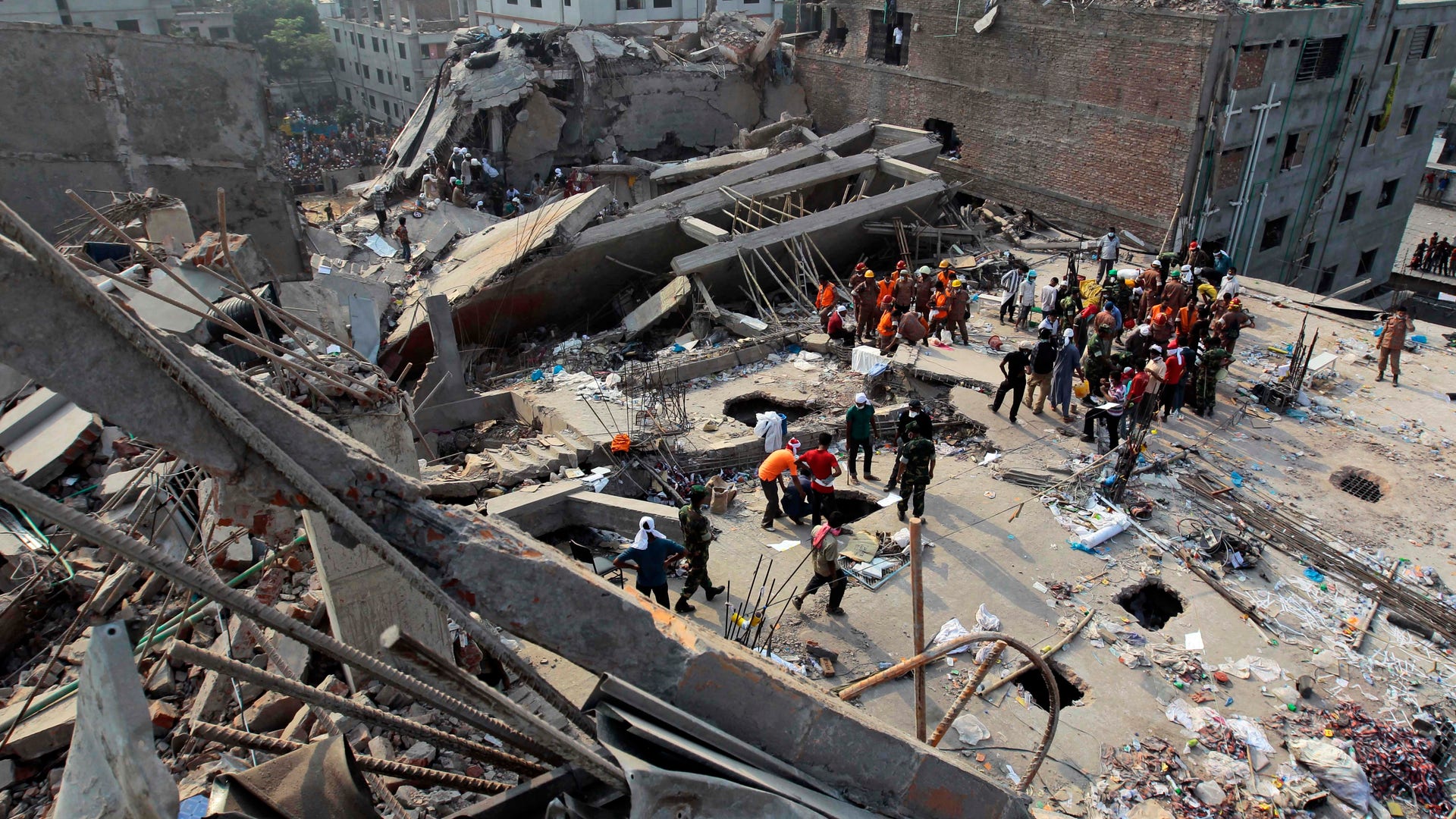 Bangladesh_Building_Crash6