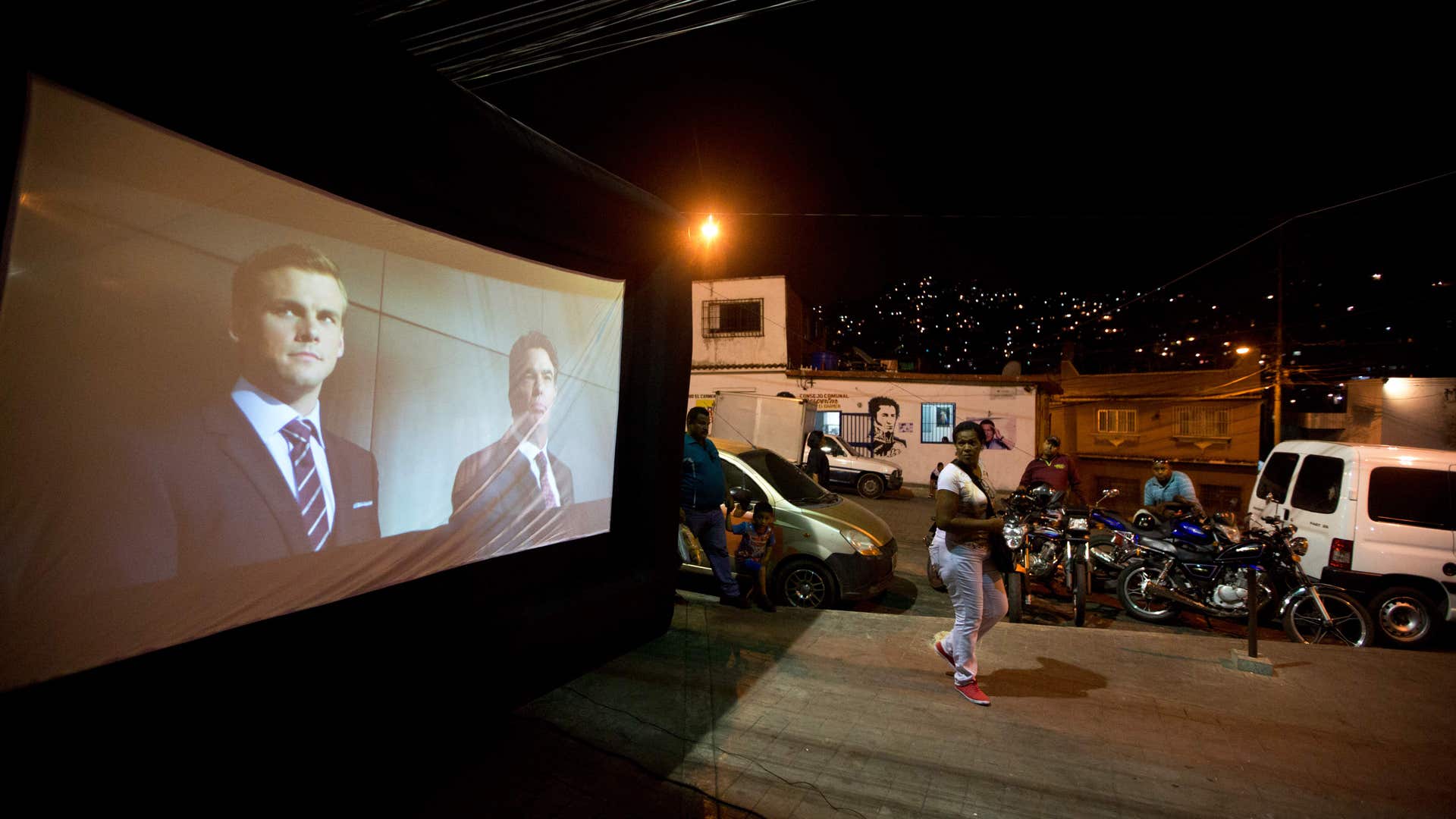 Venezuelans_Reclaim_Night__5_