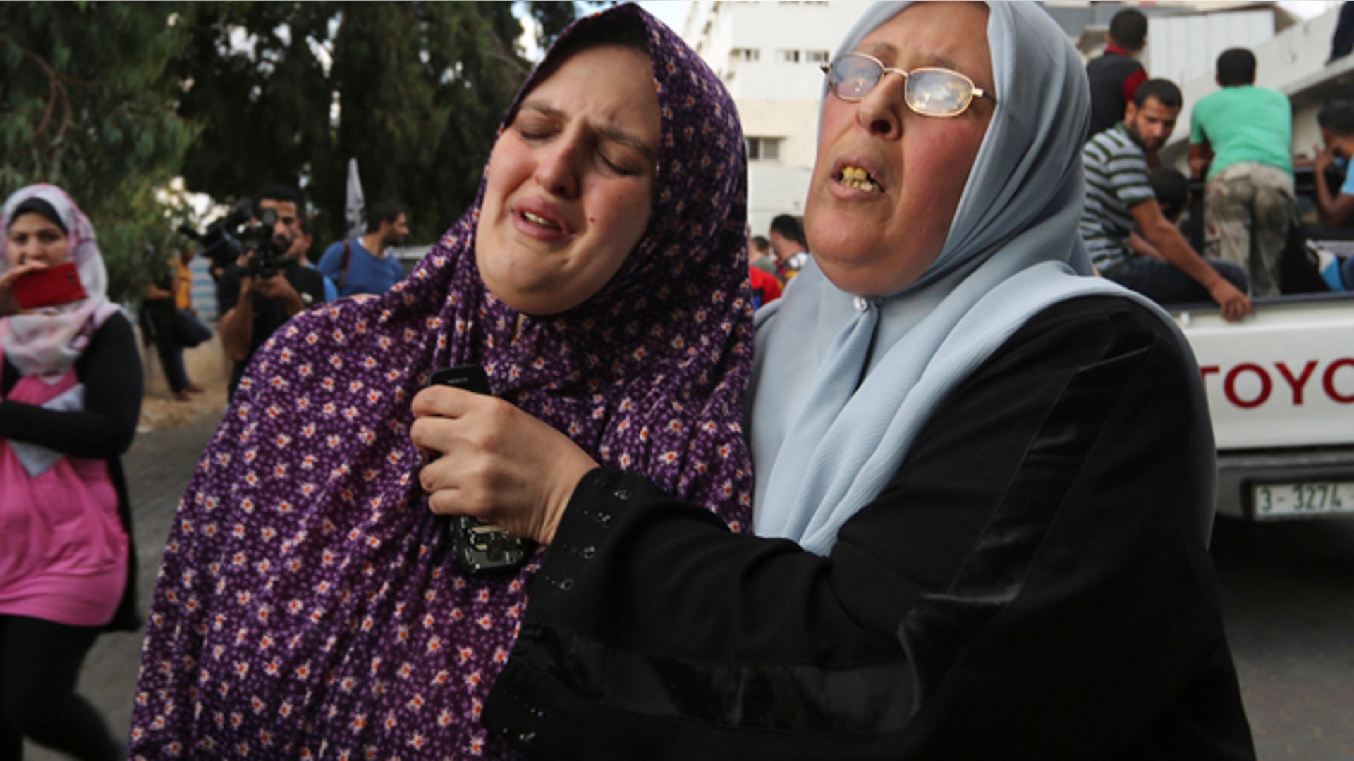 Israel clashes with Hamas in Gaza Strip